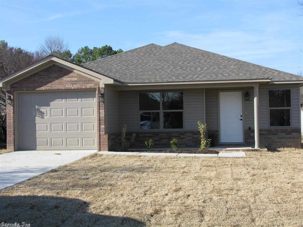 This extremely energy efficient new construction home features stained concrete floors throughout, two full baths, large backyard, walk in closets, pantry, and much more.  A must see to appreciate.