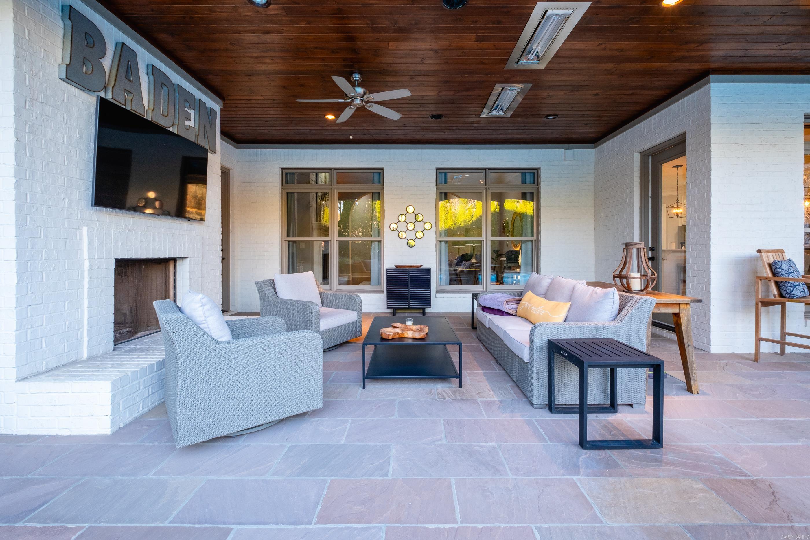 CHENAL VALLEY DEAUVILLE PLACE - Residential