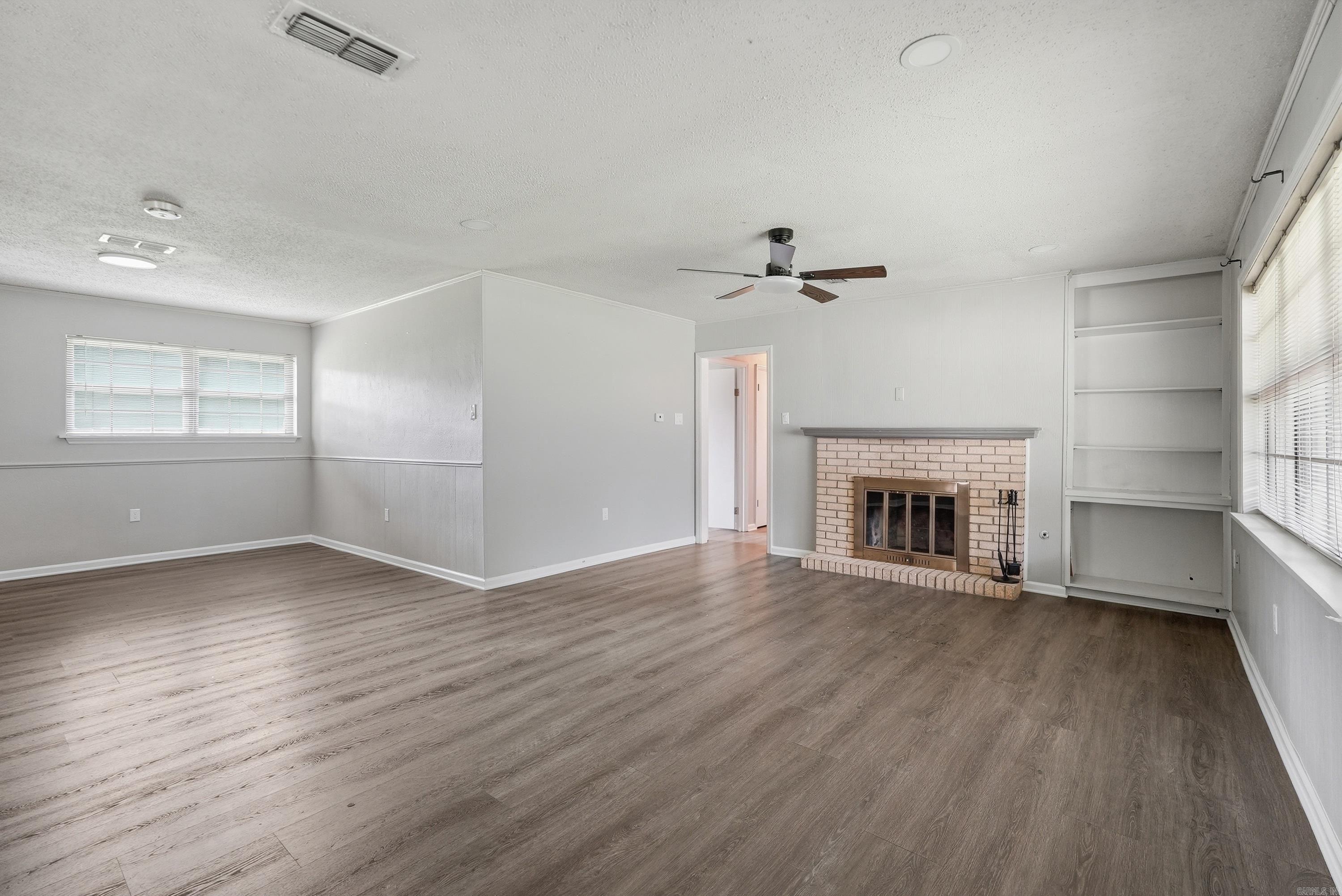 WEST GATE - Residential