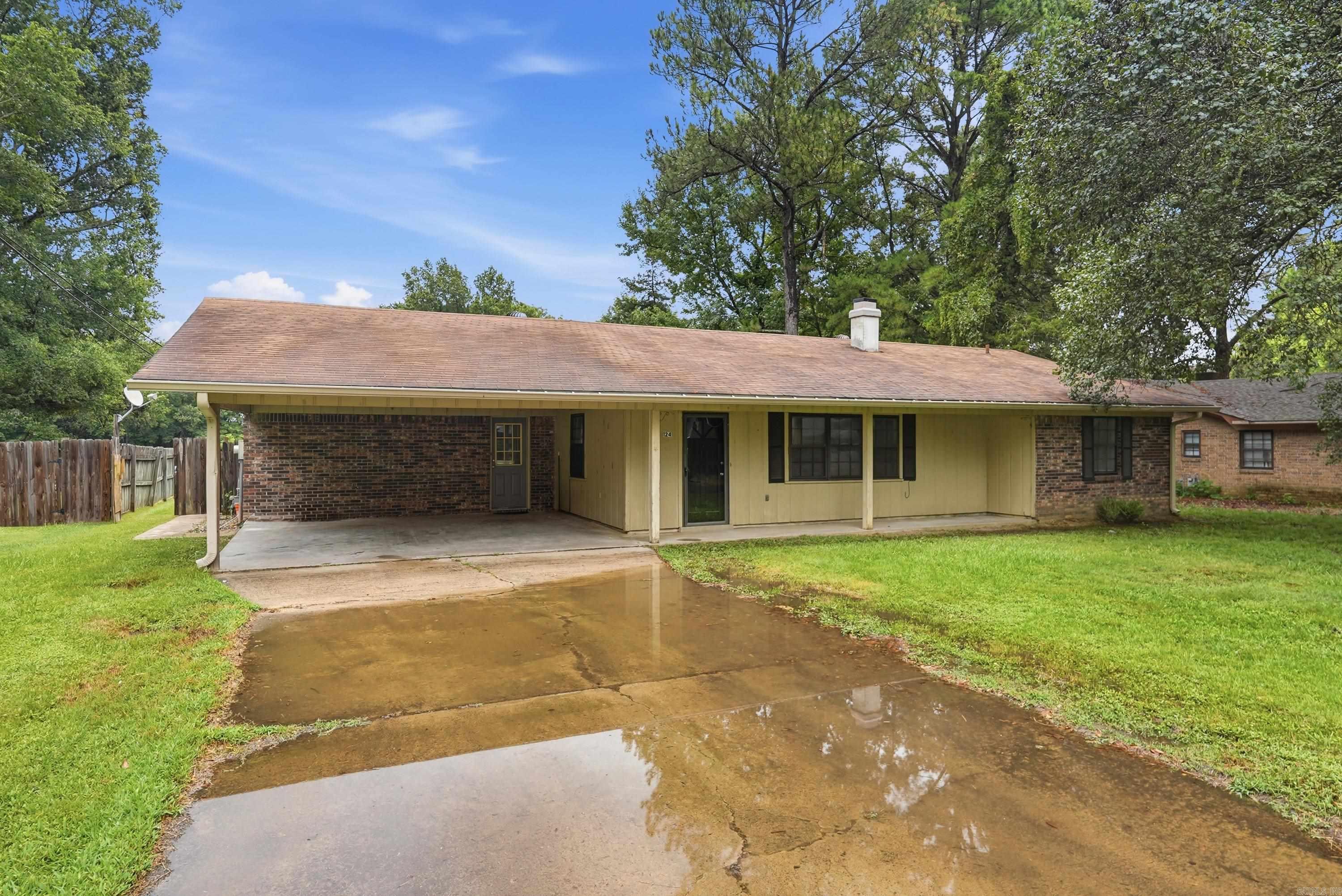 WEST GATE - Residential