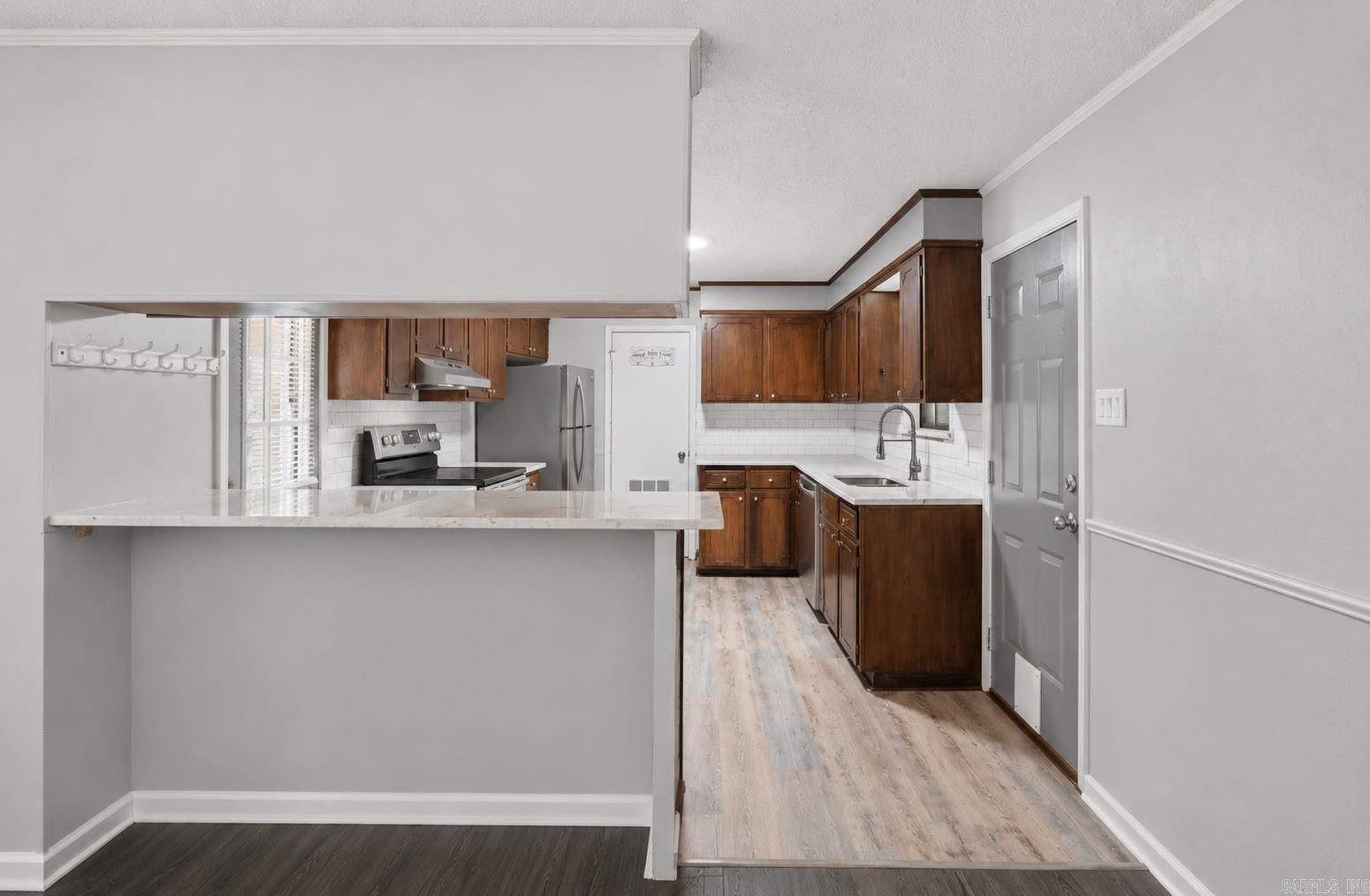 WEST GATE - Residential