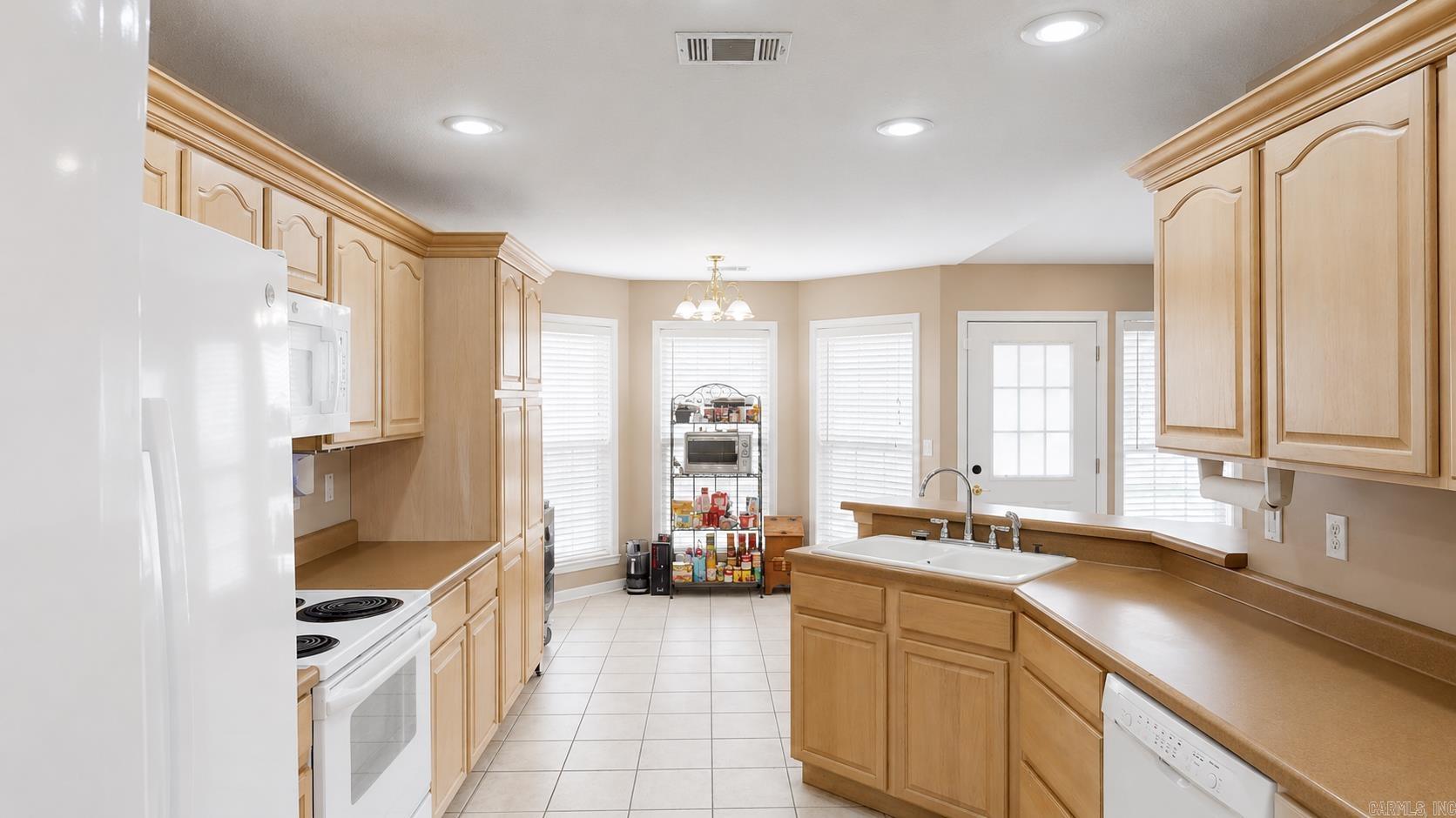 COLONY PARK - Residential