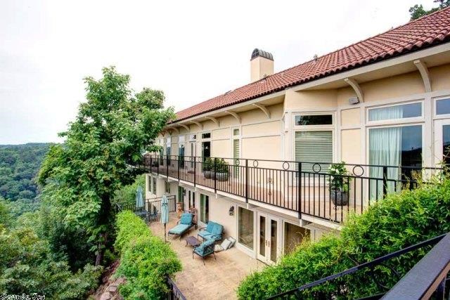 Riverview Manor - Residential