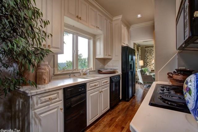 Riverview Manor - Residential