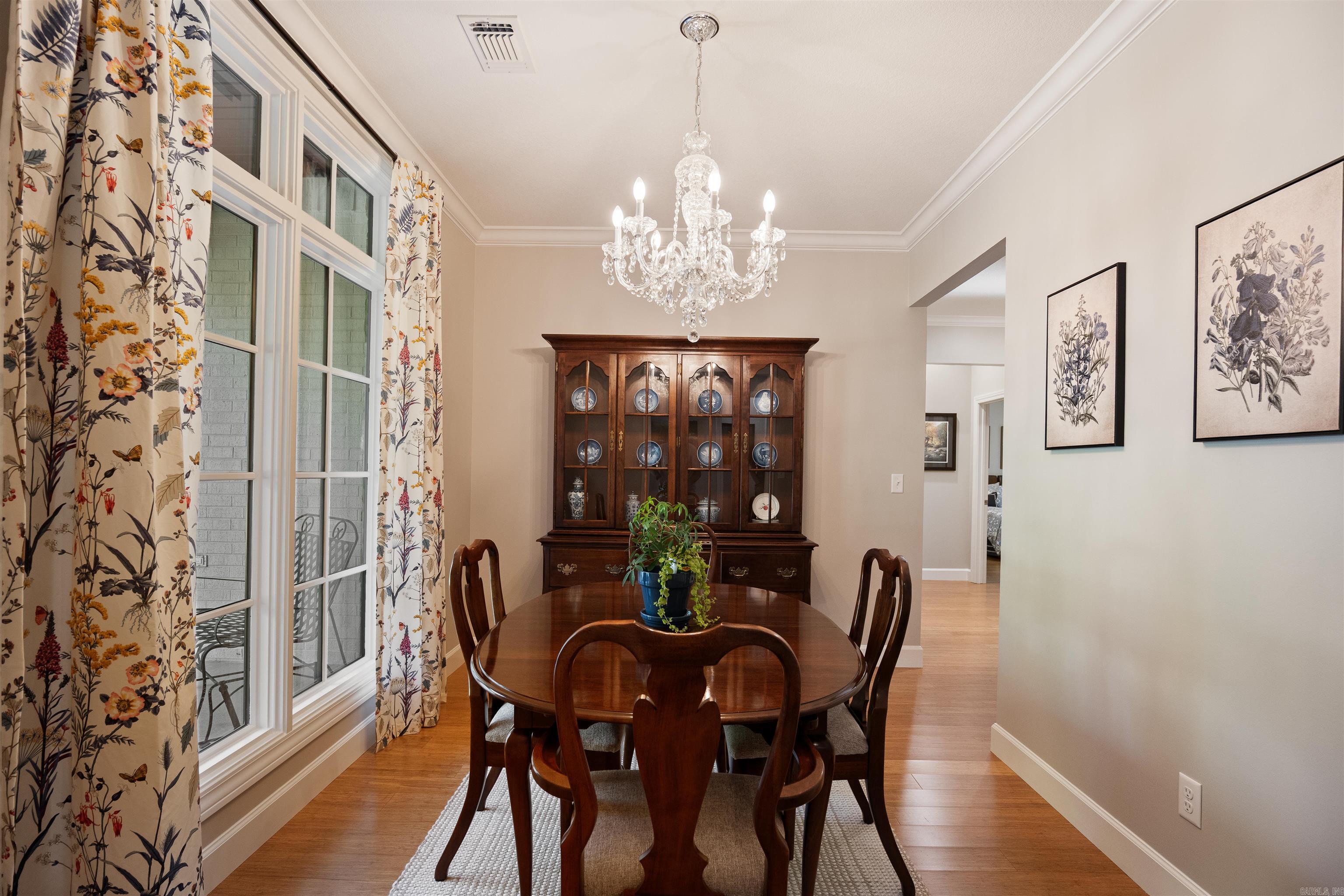HIDDEN OAKS - Residential