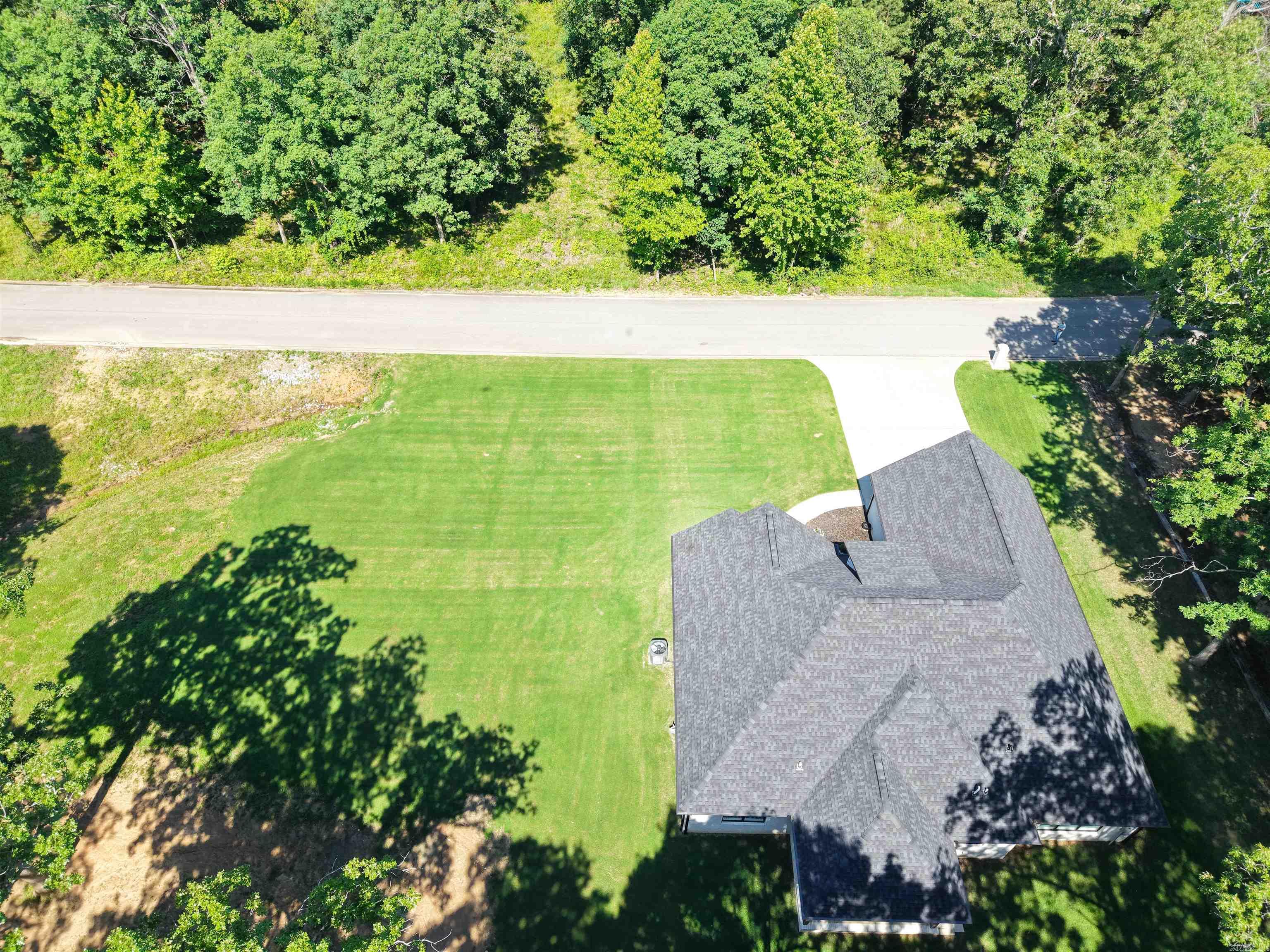 HIDDEN OAKS - Residential