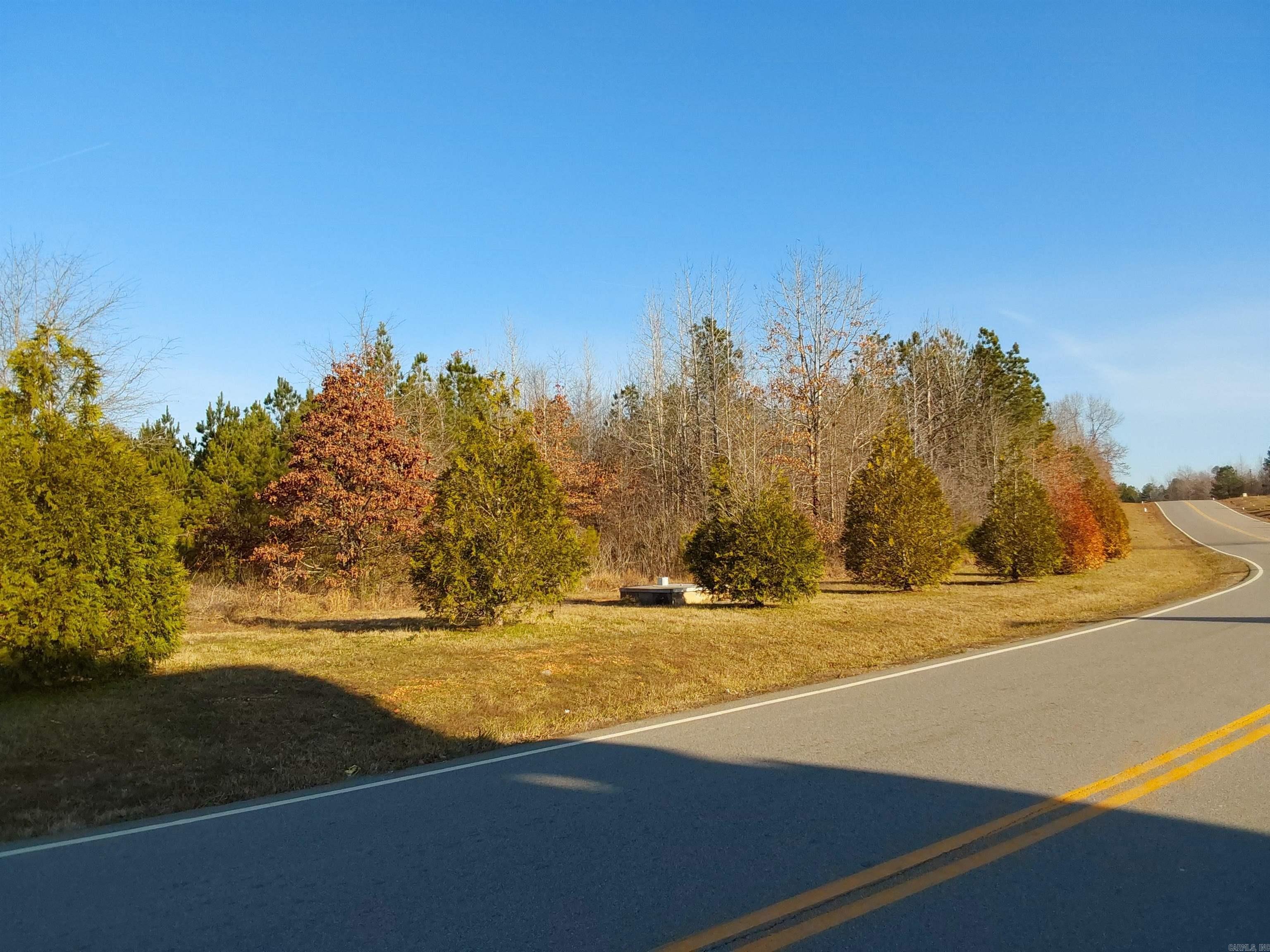 THE ESTATES AT PARKWAY TRAILS - Land