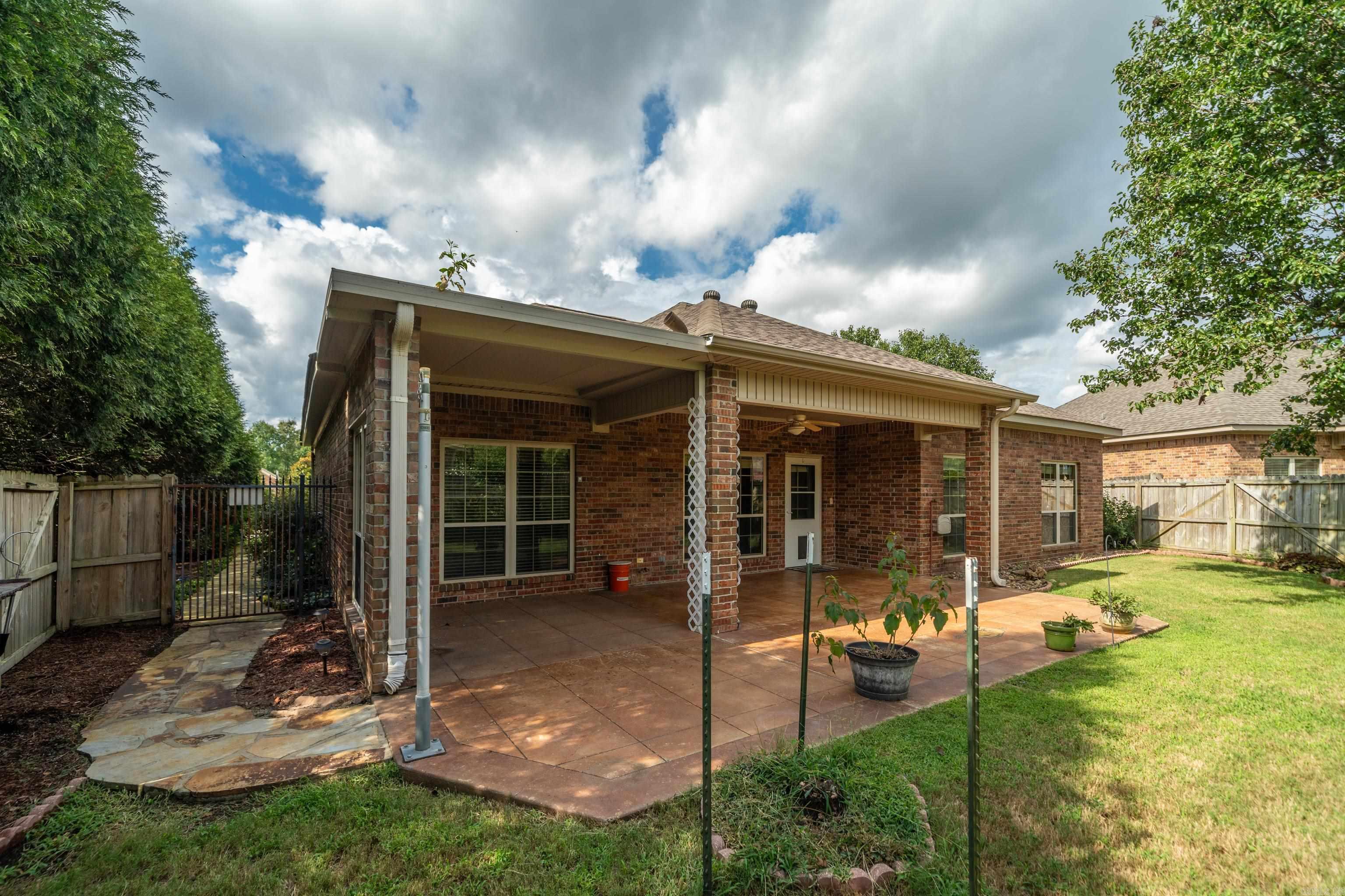 FOREST LAKES GARDEN HOMES - Residential