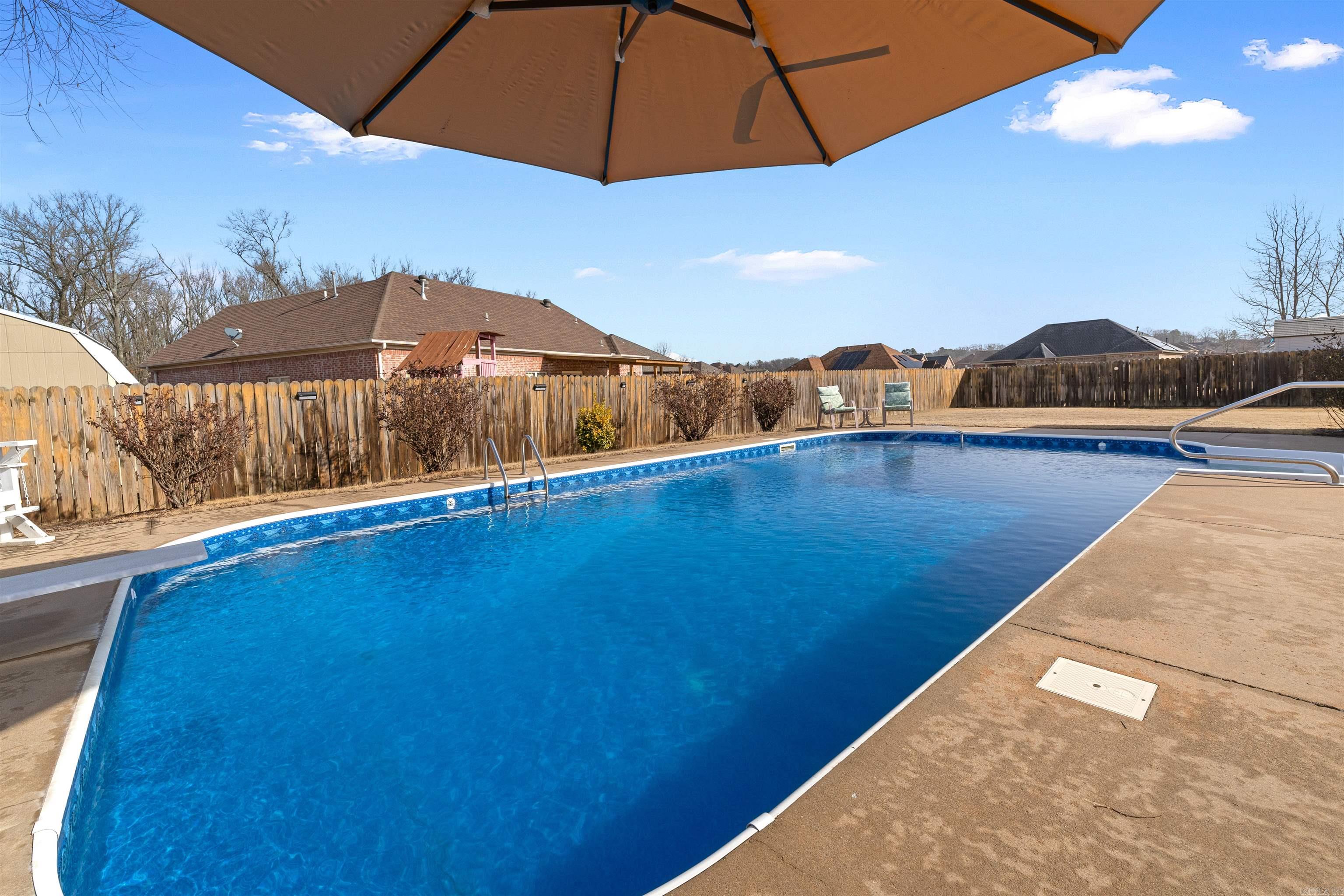 SHADOW CREEK - Residential