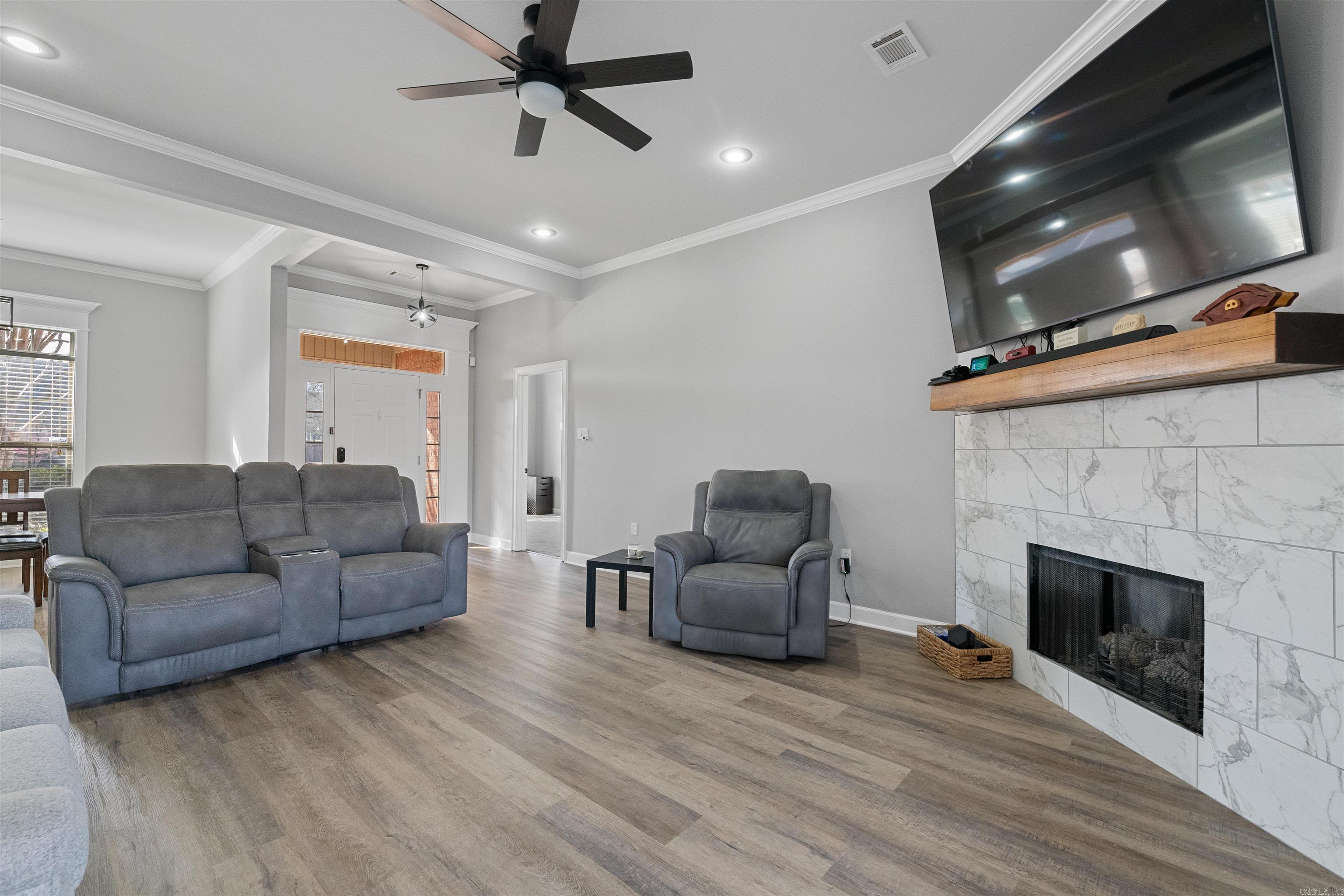 SHADOW CREEK - Residential