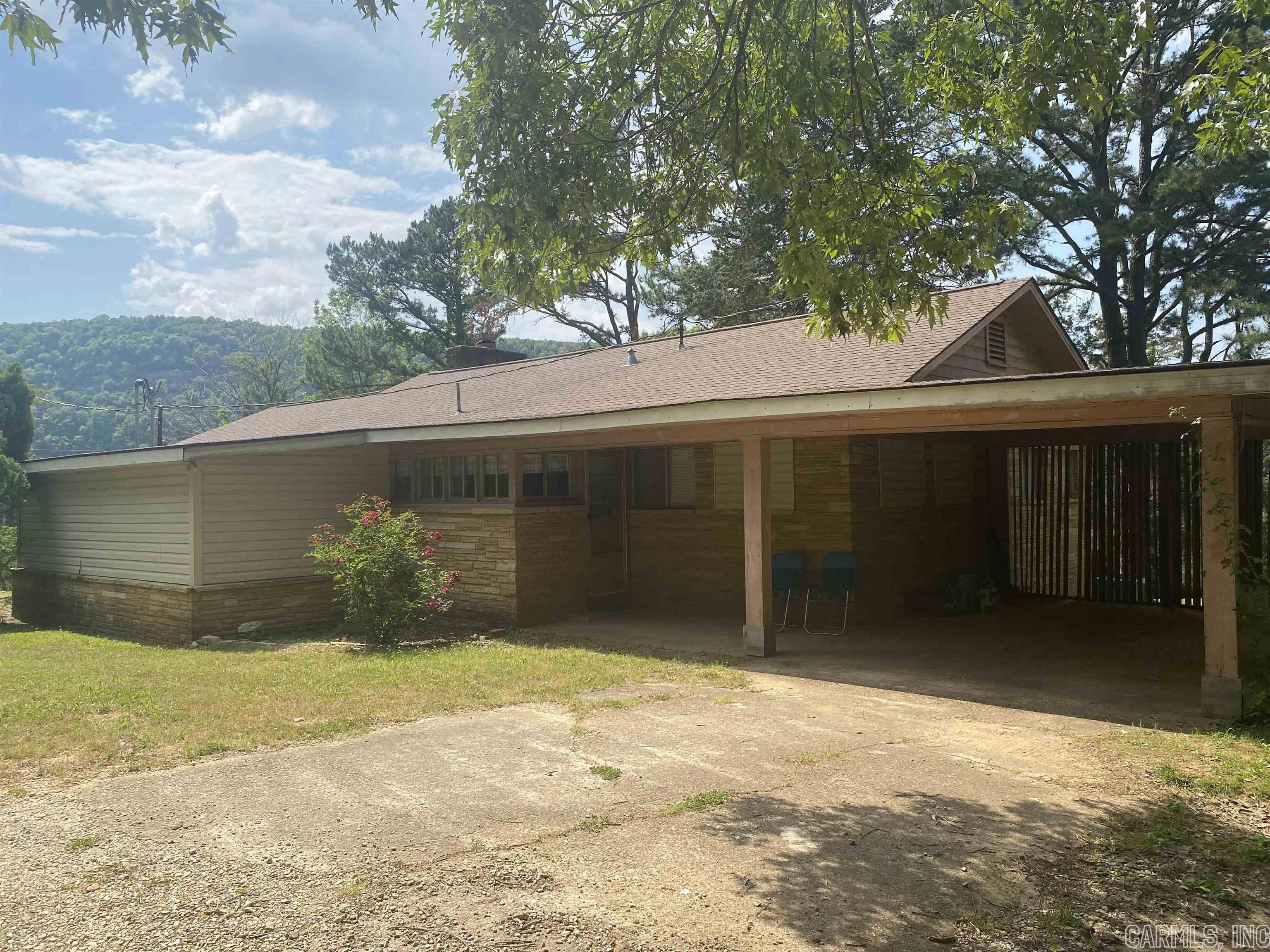 If your looking for a family home with a great yard and location that is budget friendly then look no further. Just a couple minutes from the white river at Allison and 10 minutes from Mountain View with end of the road privacy this place has it all. Featuring 3 beds and 2 baths, a large private master bedroom and large living room this place has room for the whole family without feeling crowded. Central heat and air with a outdoor wood furnace and wood burning fireplace help keep the heating bills down in the winter and make for a cozy home on those cold nights. Nice sized kitchen and pantry will make the chef of the home happy and a bonus room that can be a play room, tv room or extra bedroom will keep the kids entertained. All this for $190,000!!!! Call today for a showing!