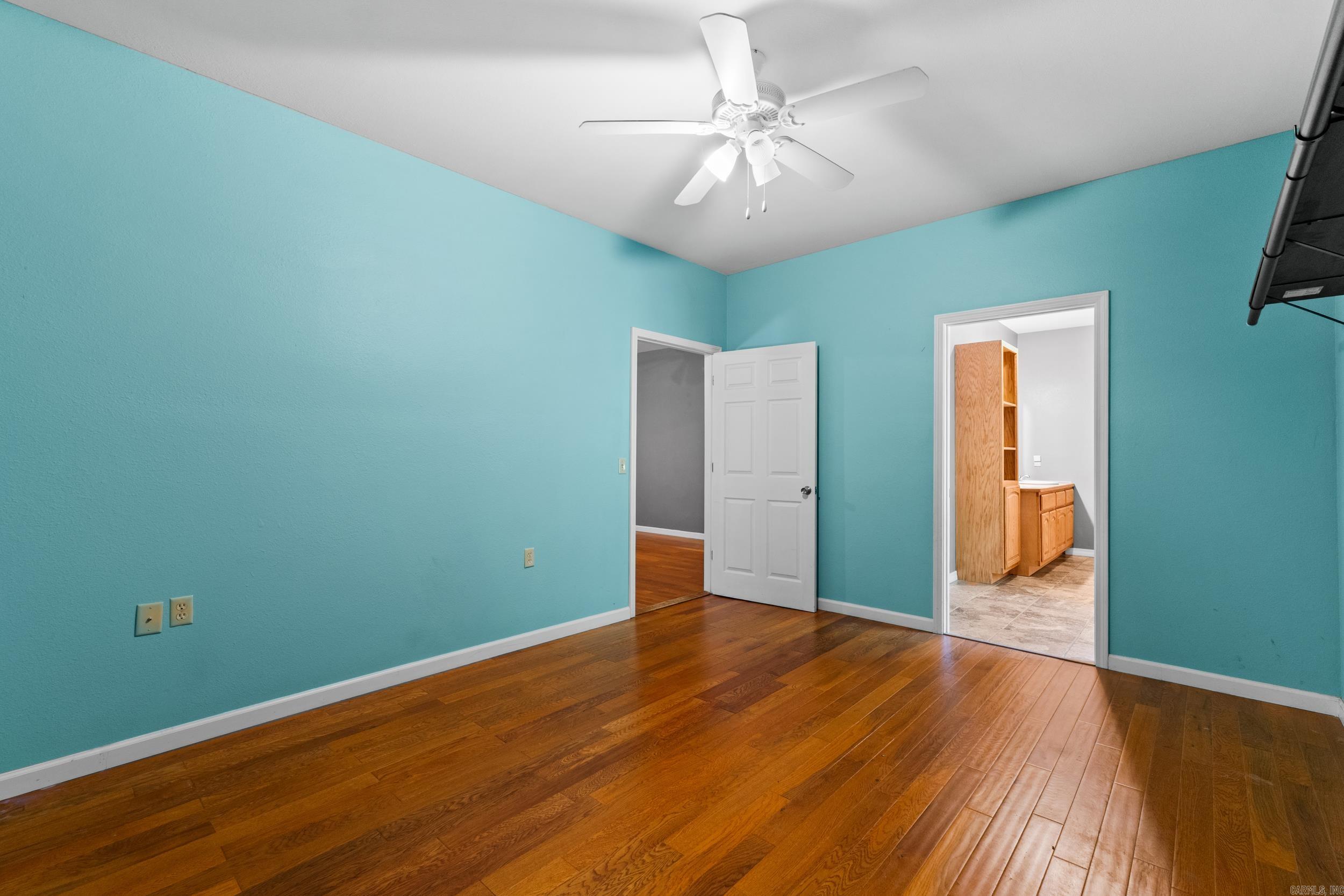 CENTER RIDGE - Residential