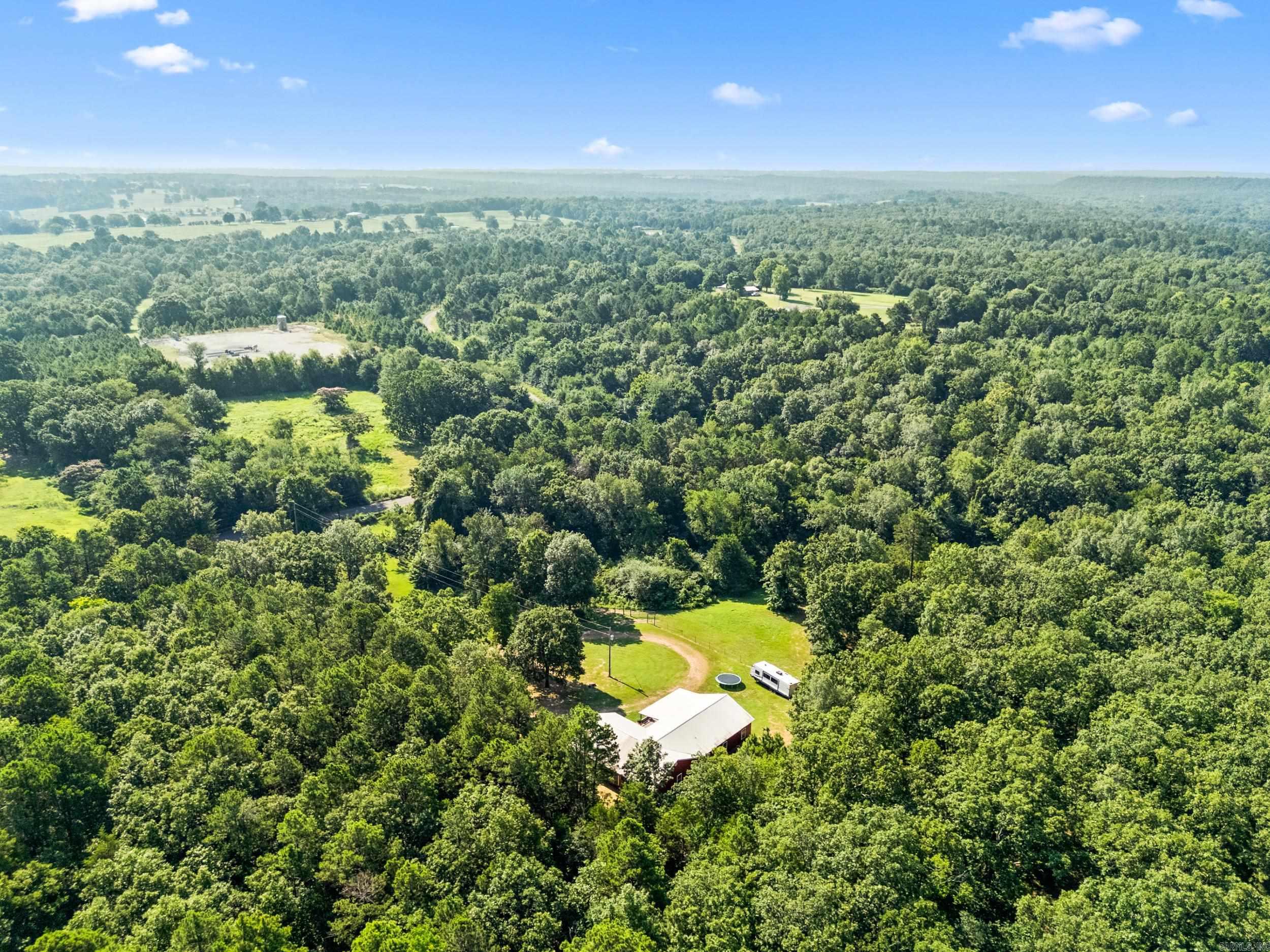 CENTER RIDGE - Residential