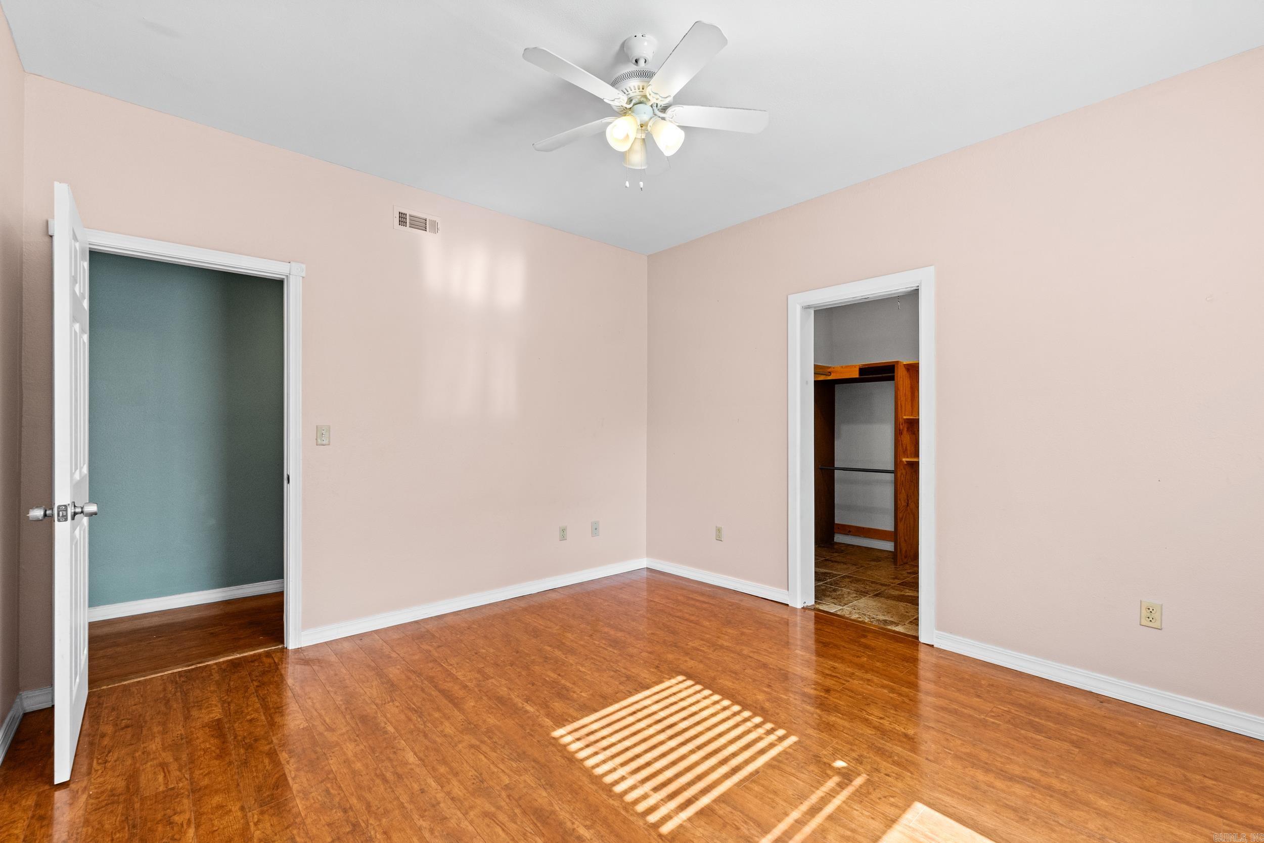 CENTER RIDGE - Residential