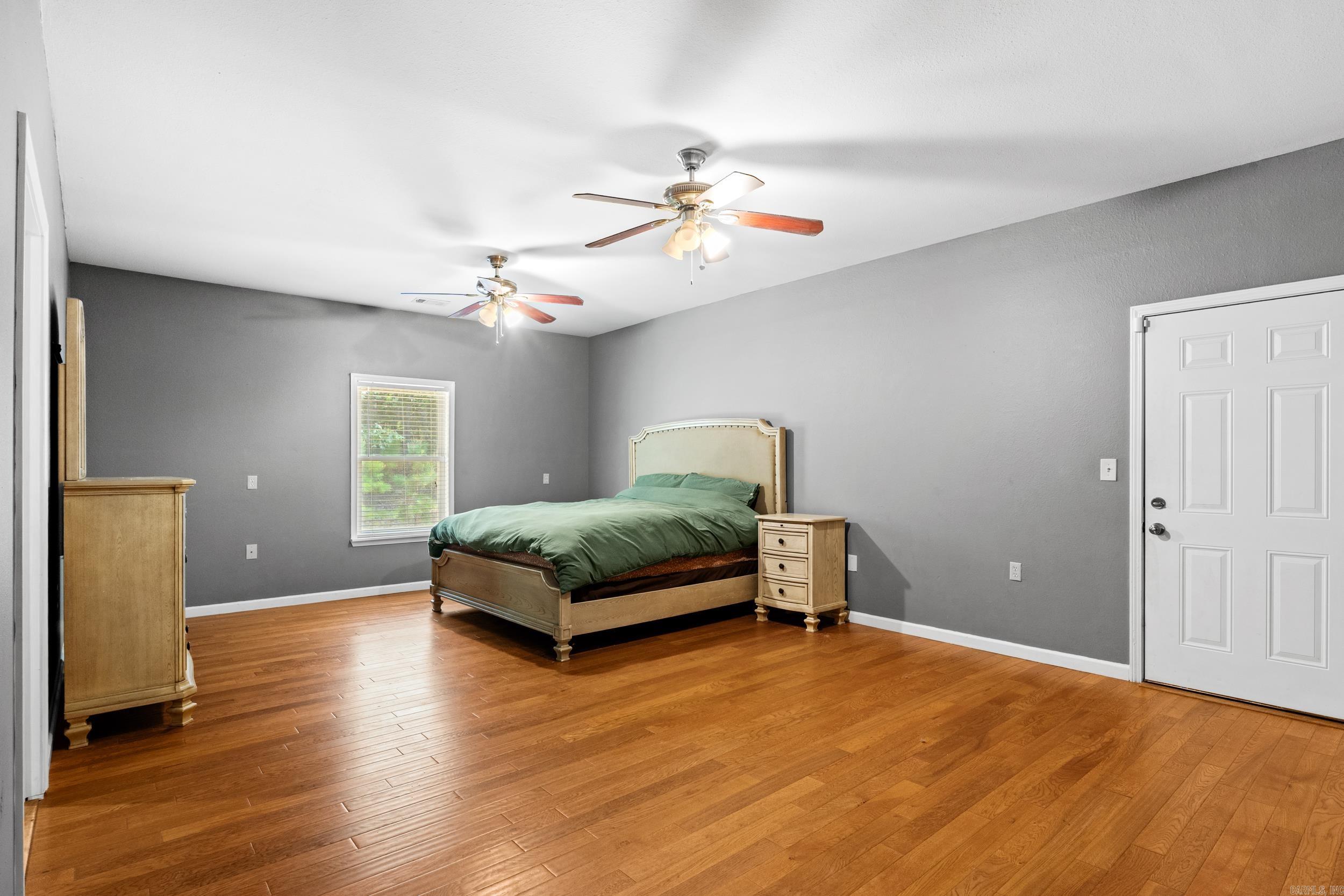 CENTER RIDGE - Residential