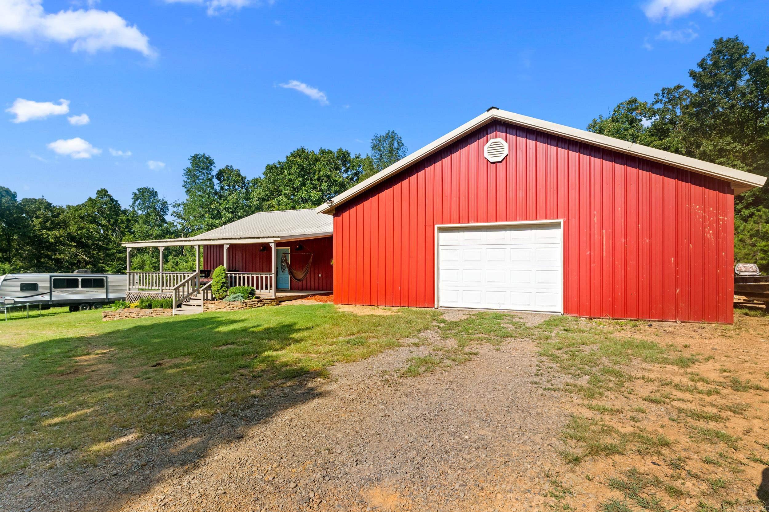 CENTER RIDGE - Residential