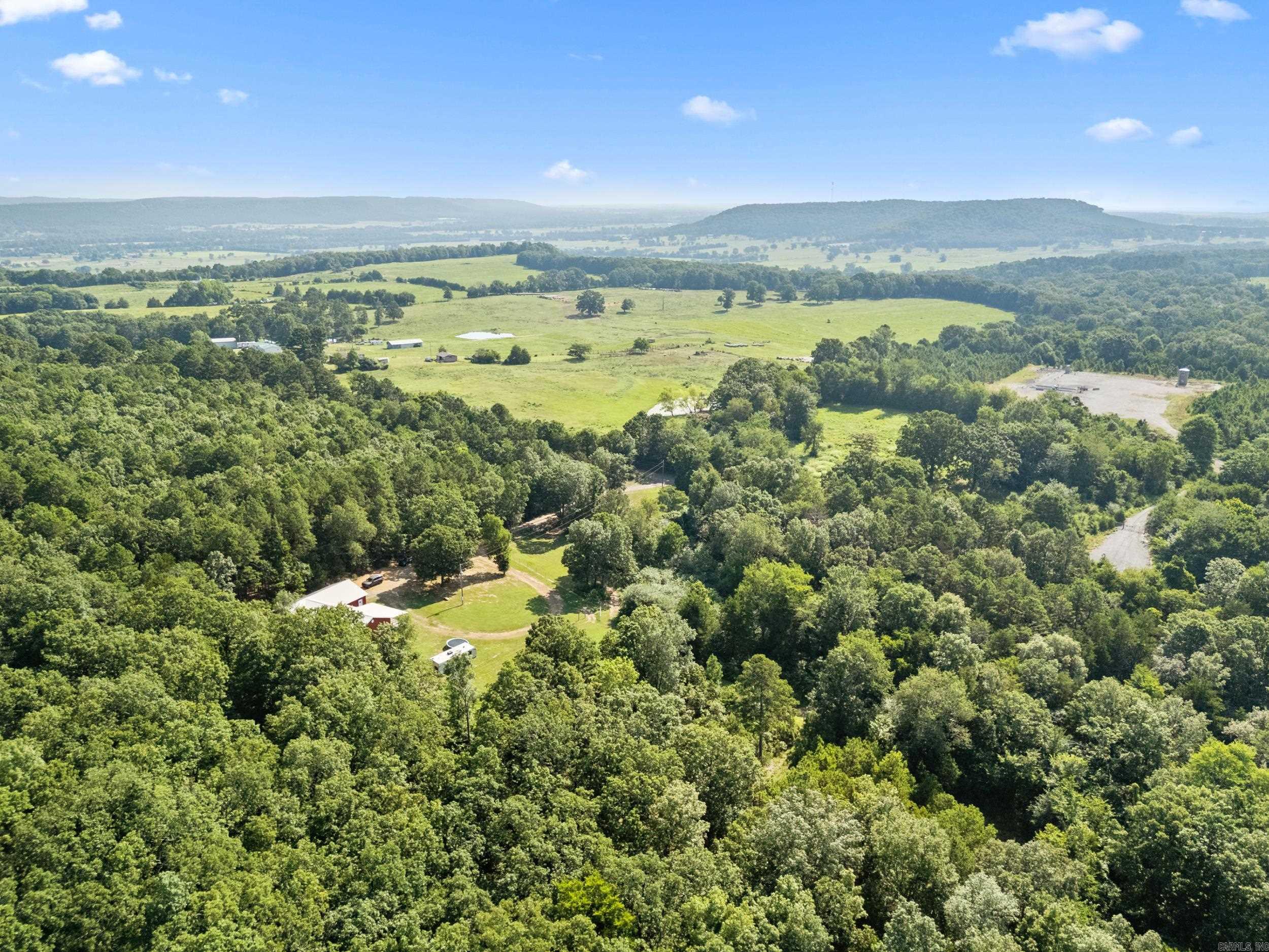 CENTER RIDGE - Residential