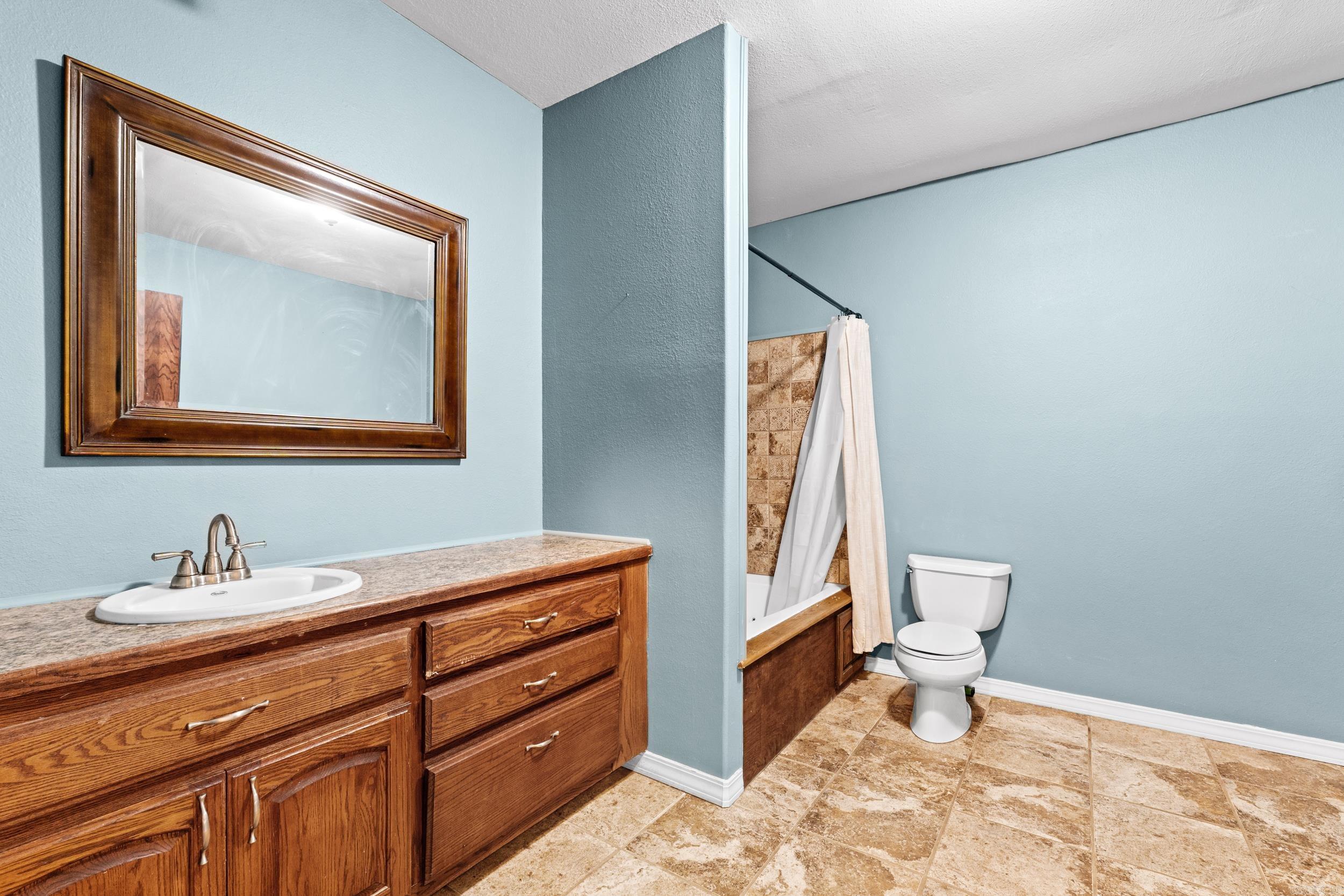CENTER RIDGE - Residential