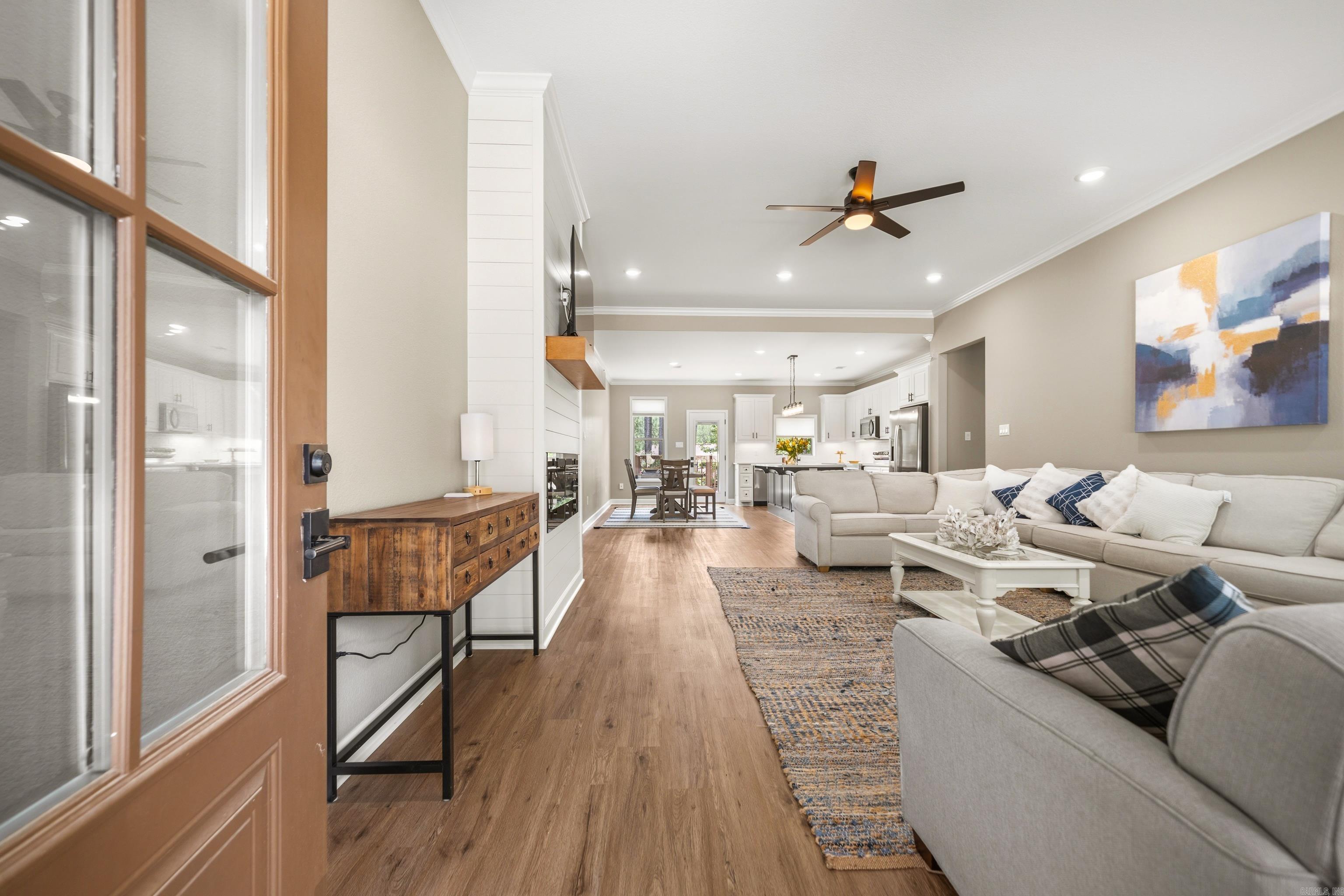 ALTA VISTA - Residential
