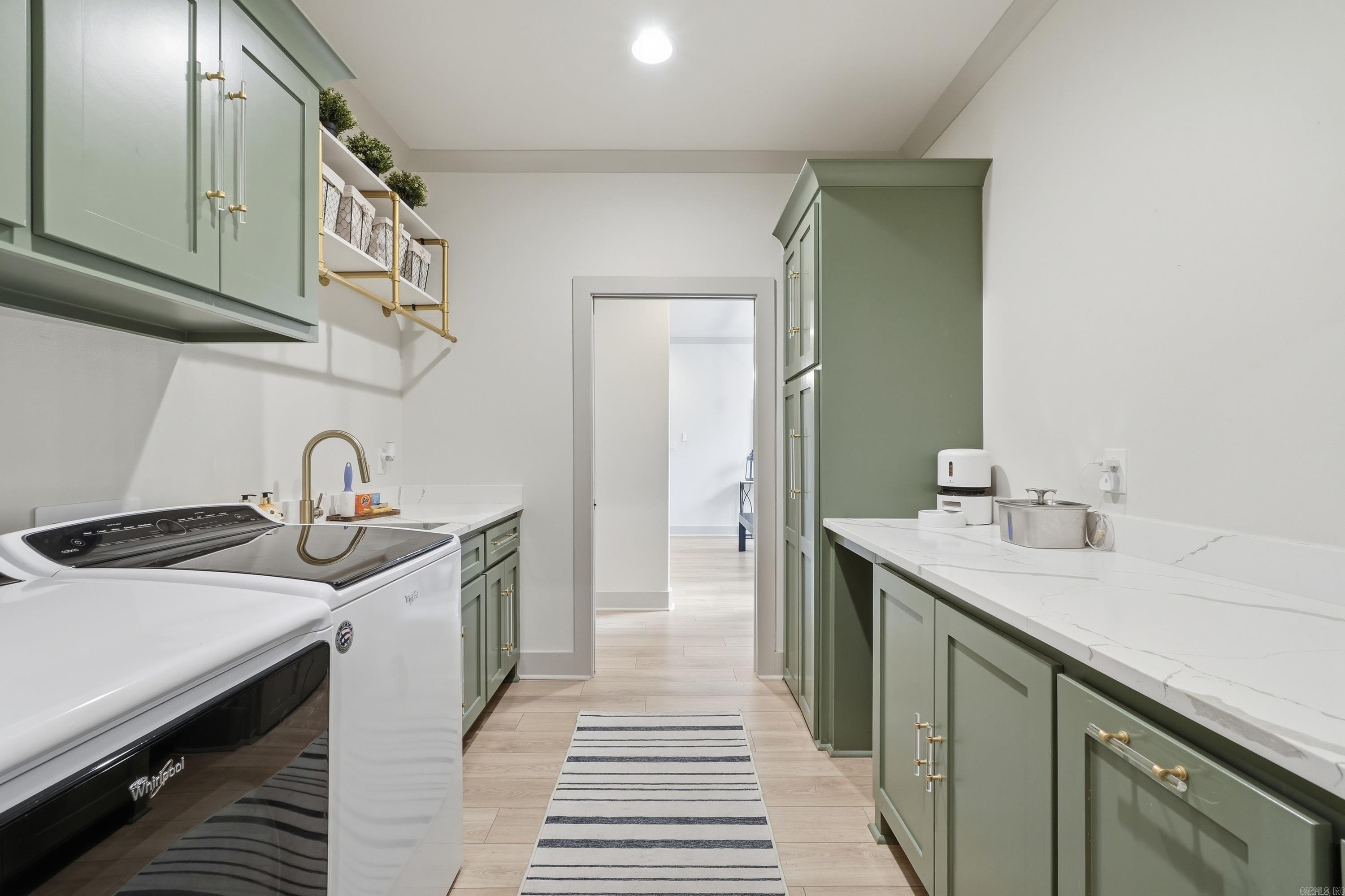 WINTERBROOK - Residential