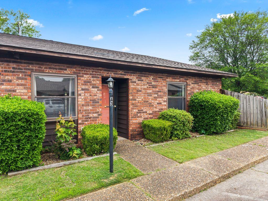 Three bedroom condo in quiet area...One level---no stairs. Close to medical facilities, shopping, and restaurants. New HVAC, granite, and roof in 2025. Private patio. Nice pool and picnic area.