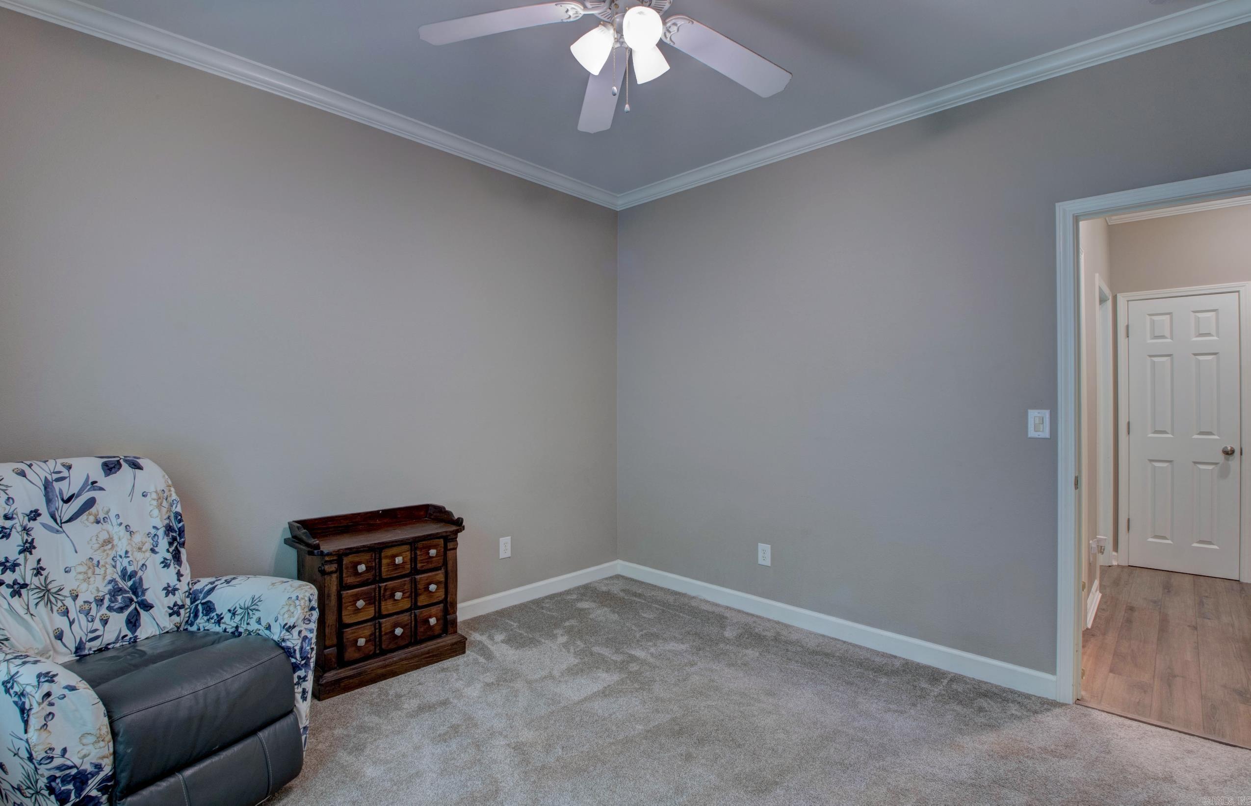 WOODLANDS EDGE - Residential
