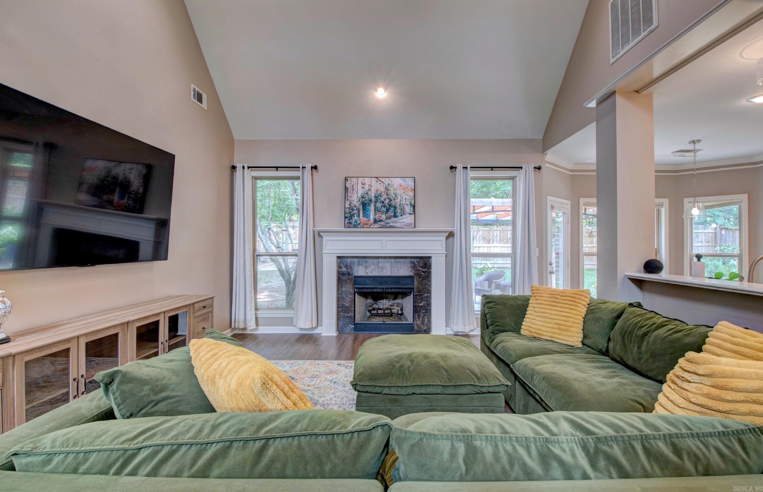WOODLANDS EDGE - Residential