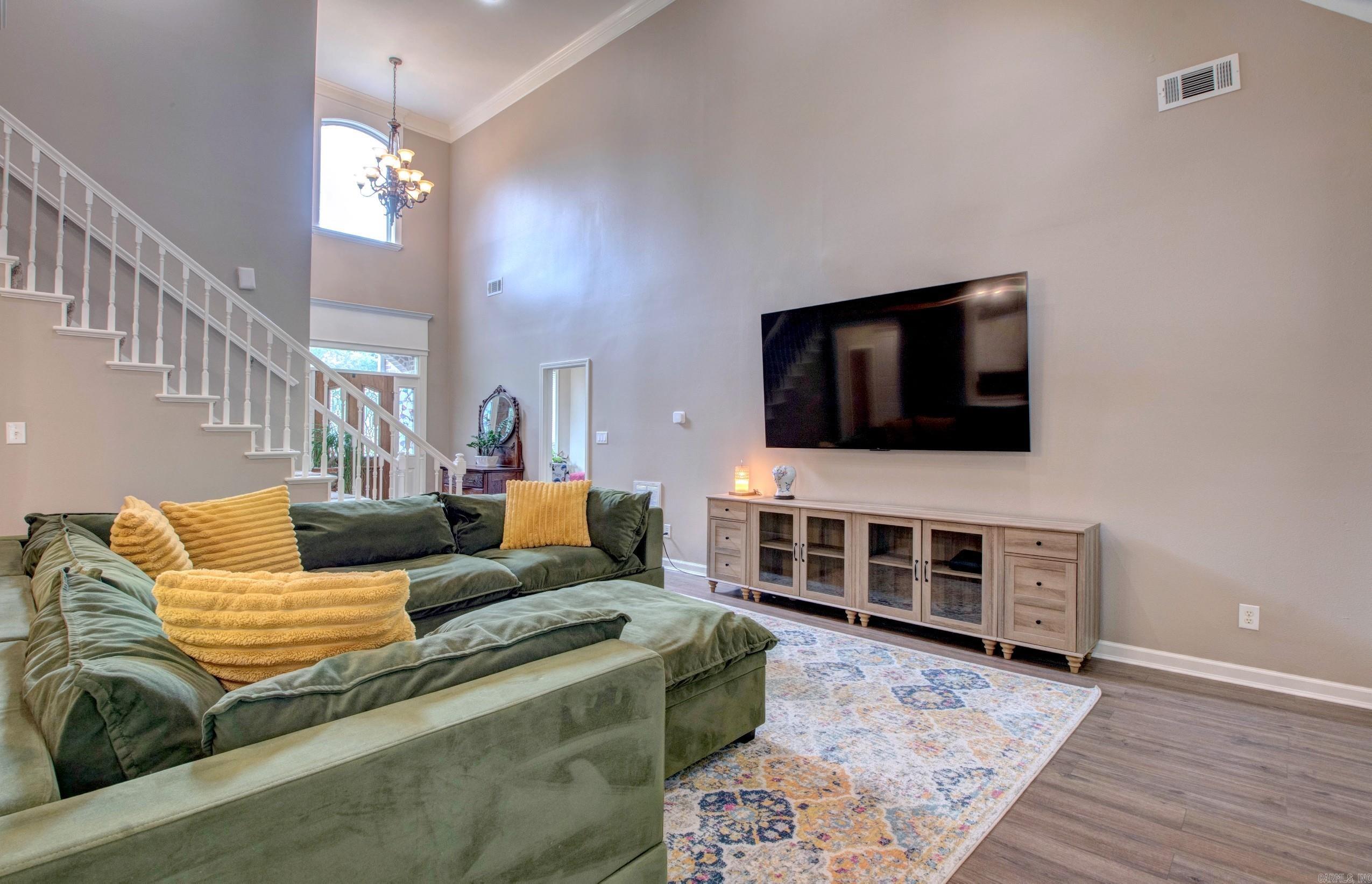 WOODLANDS EDGE - Residential