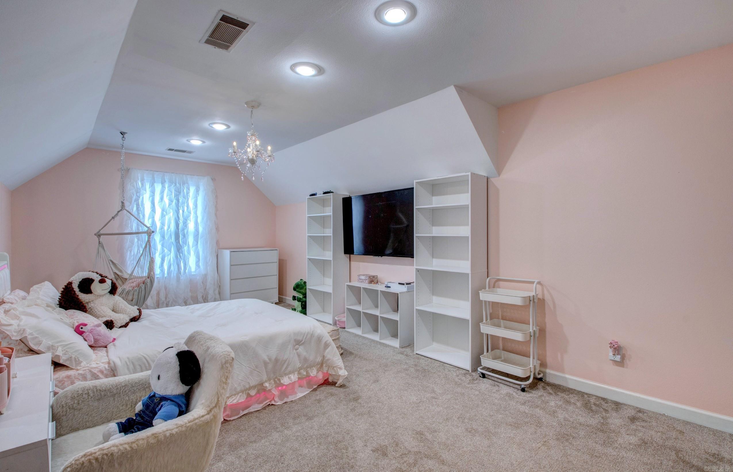 WOODLANDS EDGE - Residential