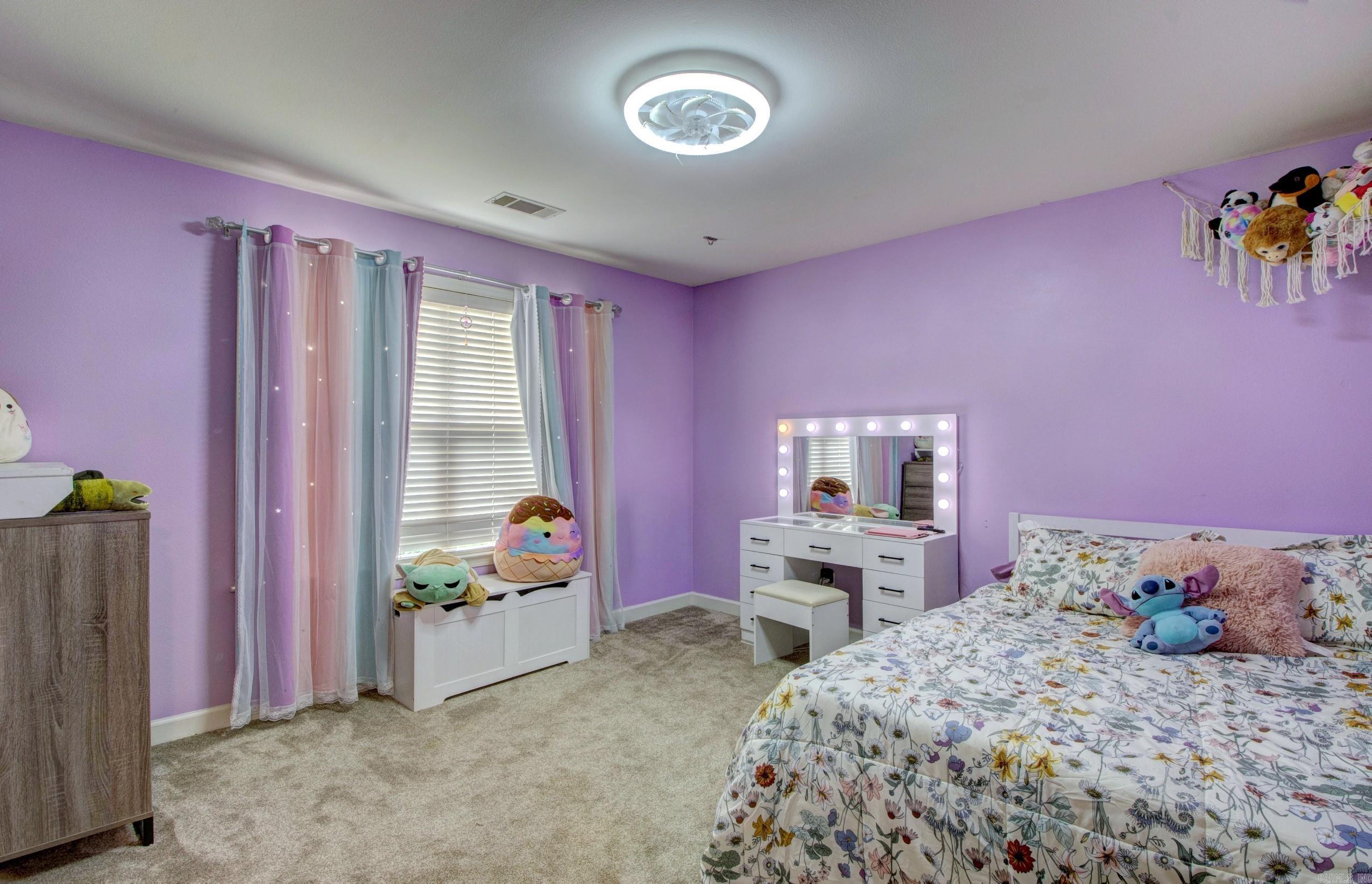 WOODLANDS EDGE - Residential