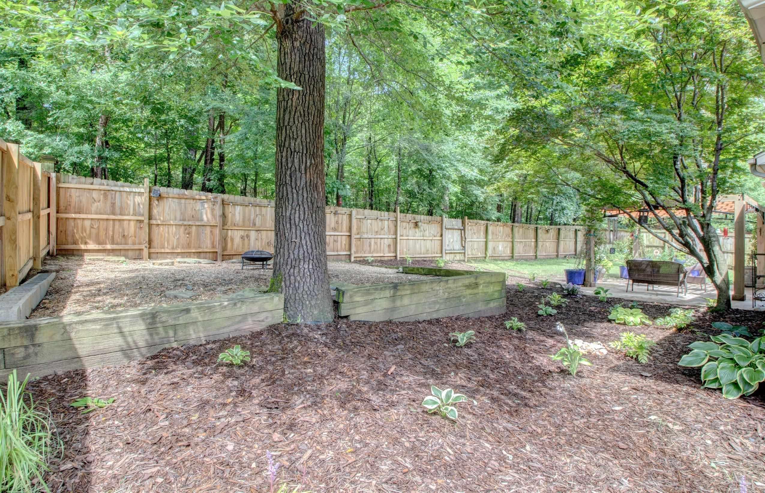WOODLANDS EDGE - Residential