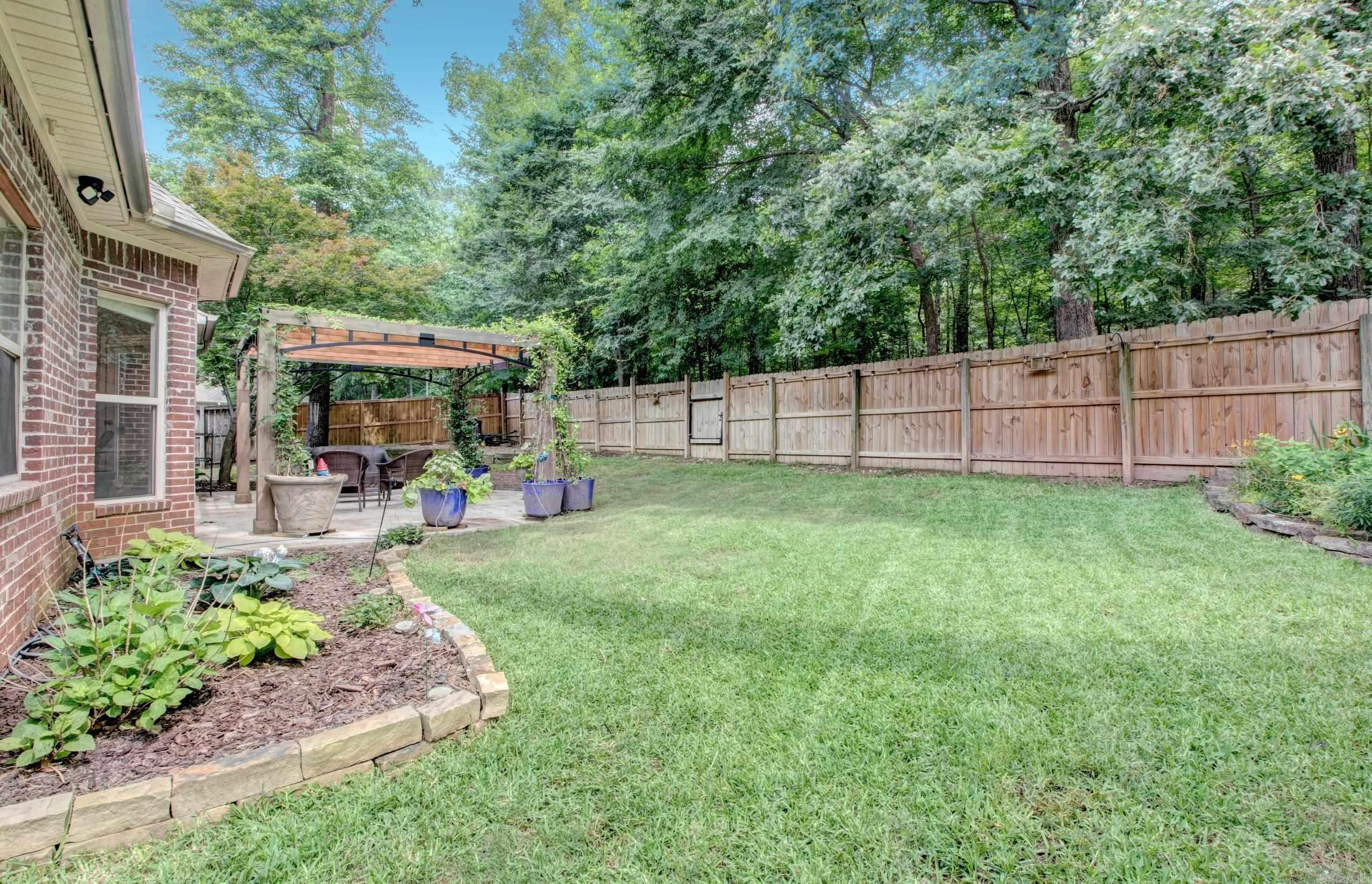 WOODLANDS EDGE - Residential