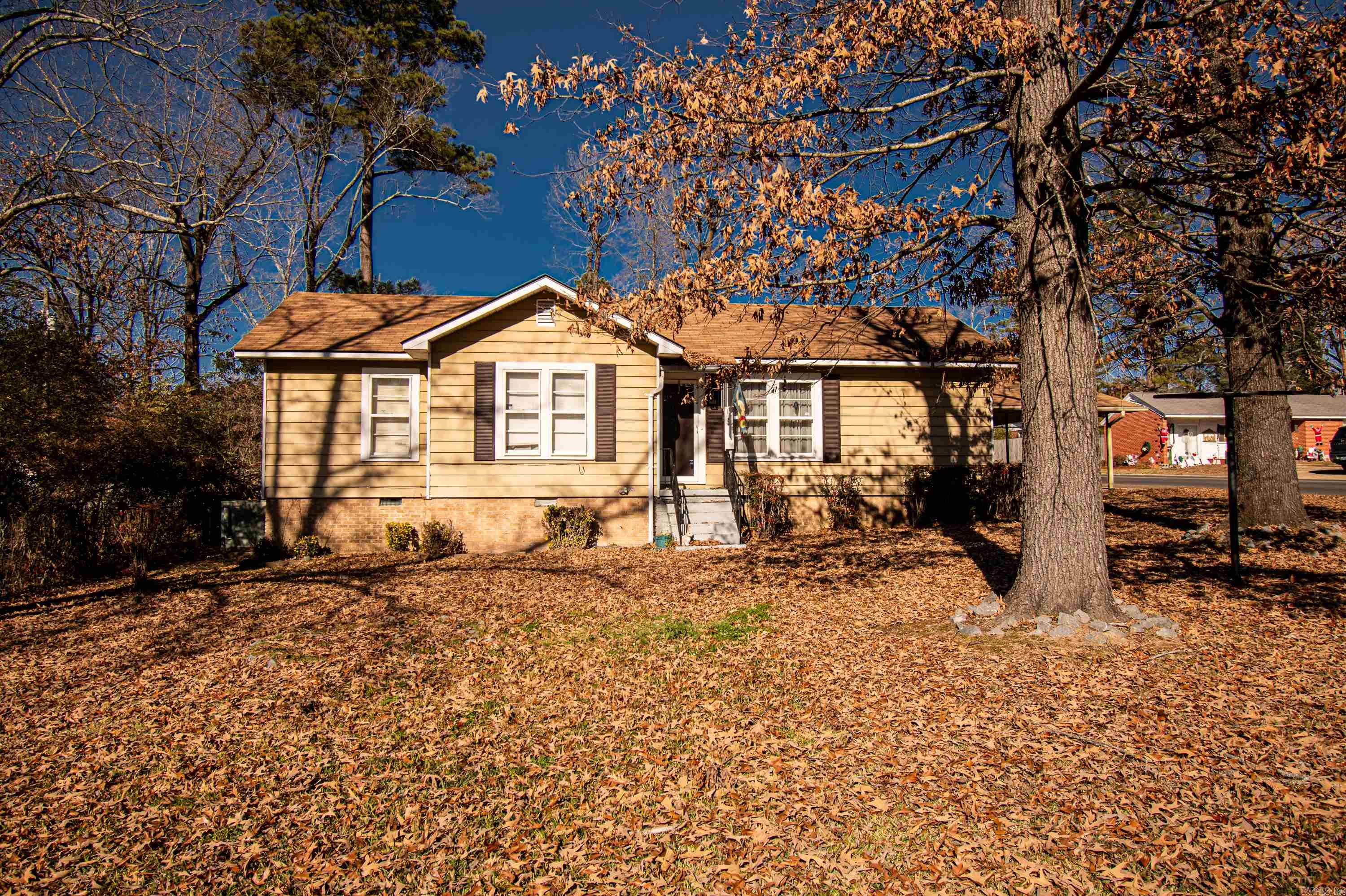 WEST WOODS - Residential