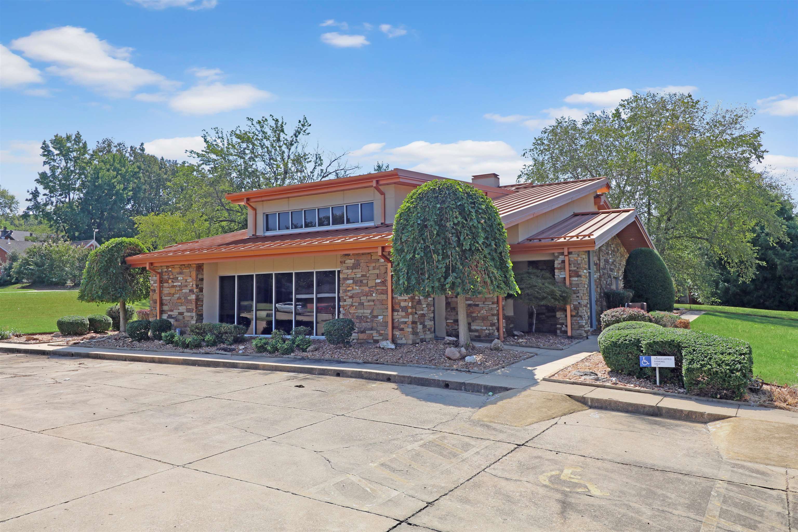 Metes & Bounds - Commercial Sale