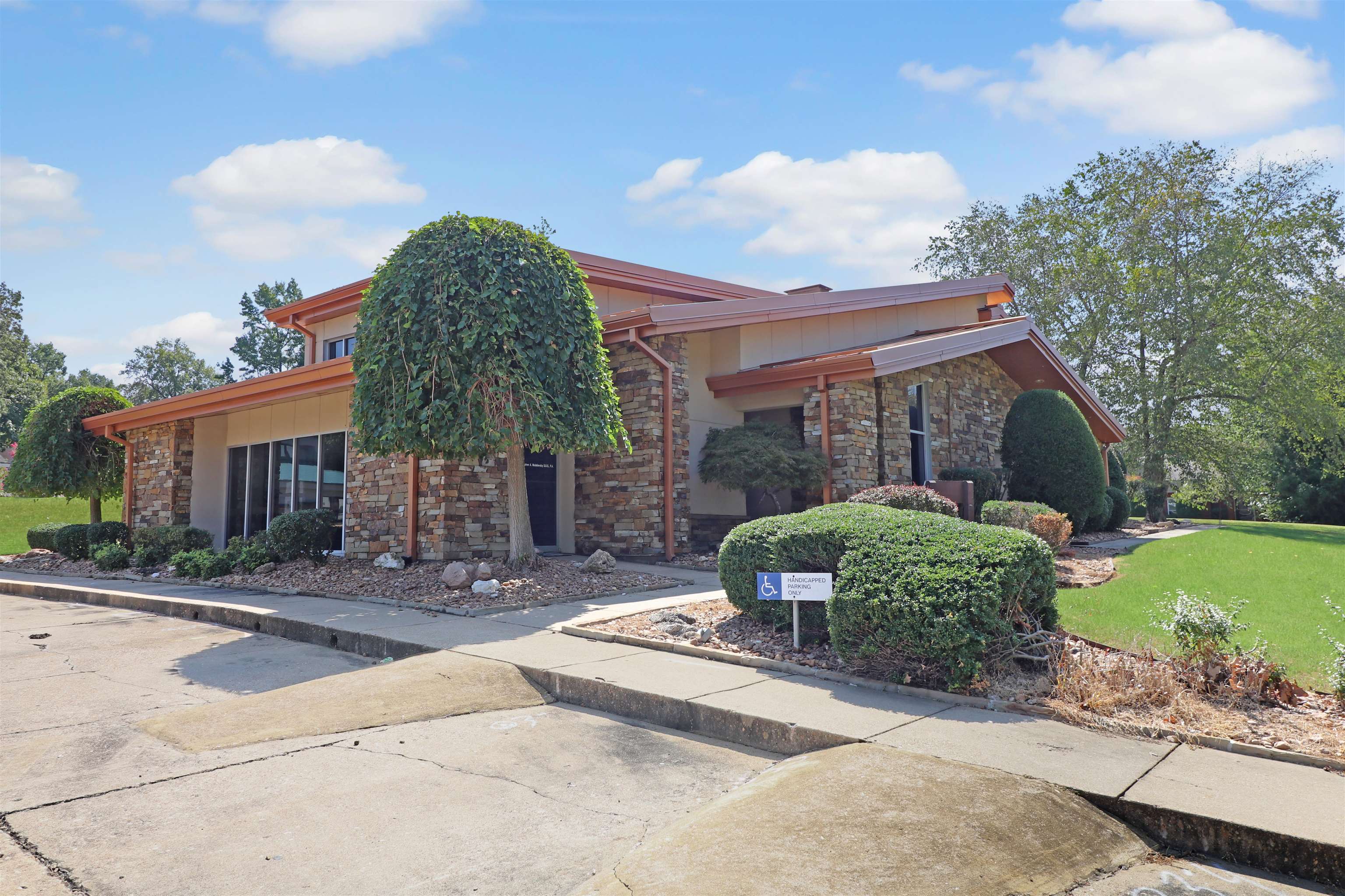 Metes & Bounds - Commercial Sale