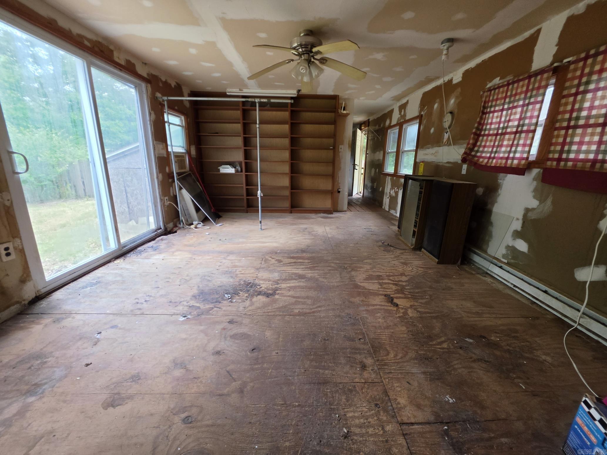 OZARK REGULAR BAPTIST CAMP - Residential