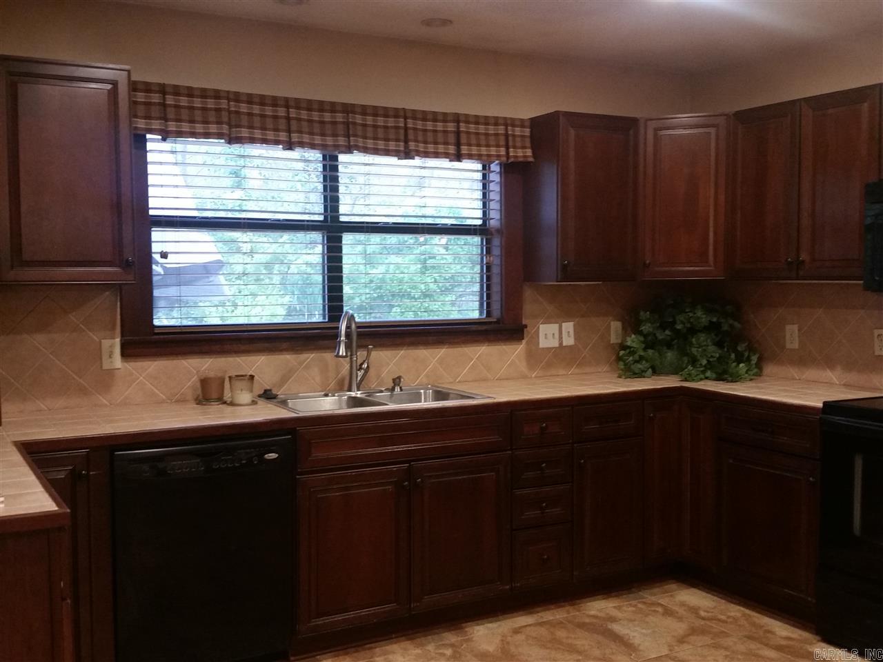PACTON LAKE ESTATES - Residential