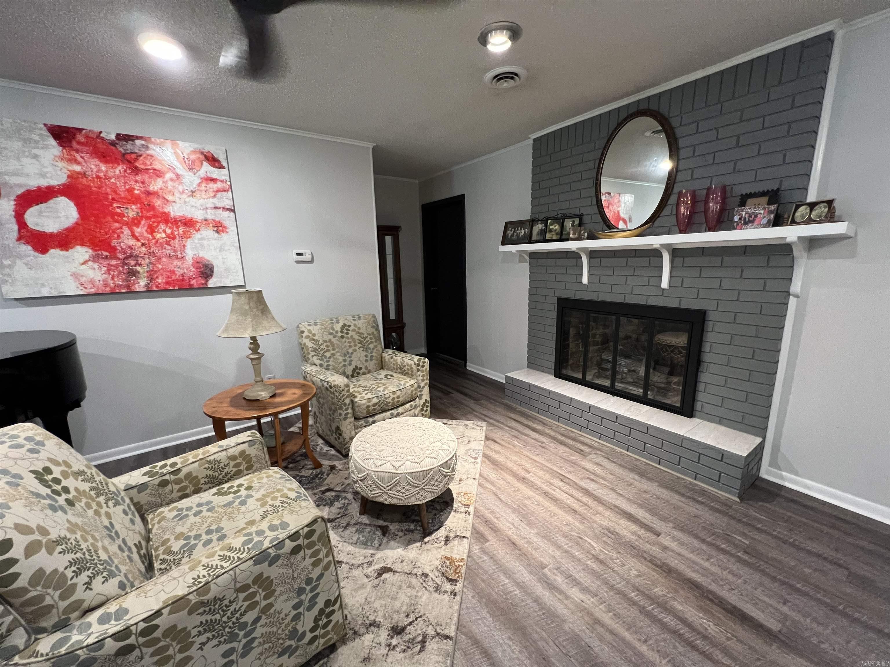 WILEYS 12TH STREET - Residential