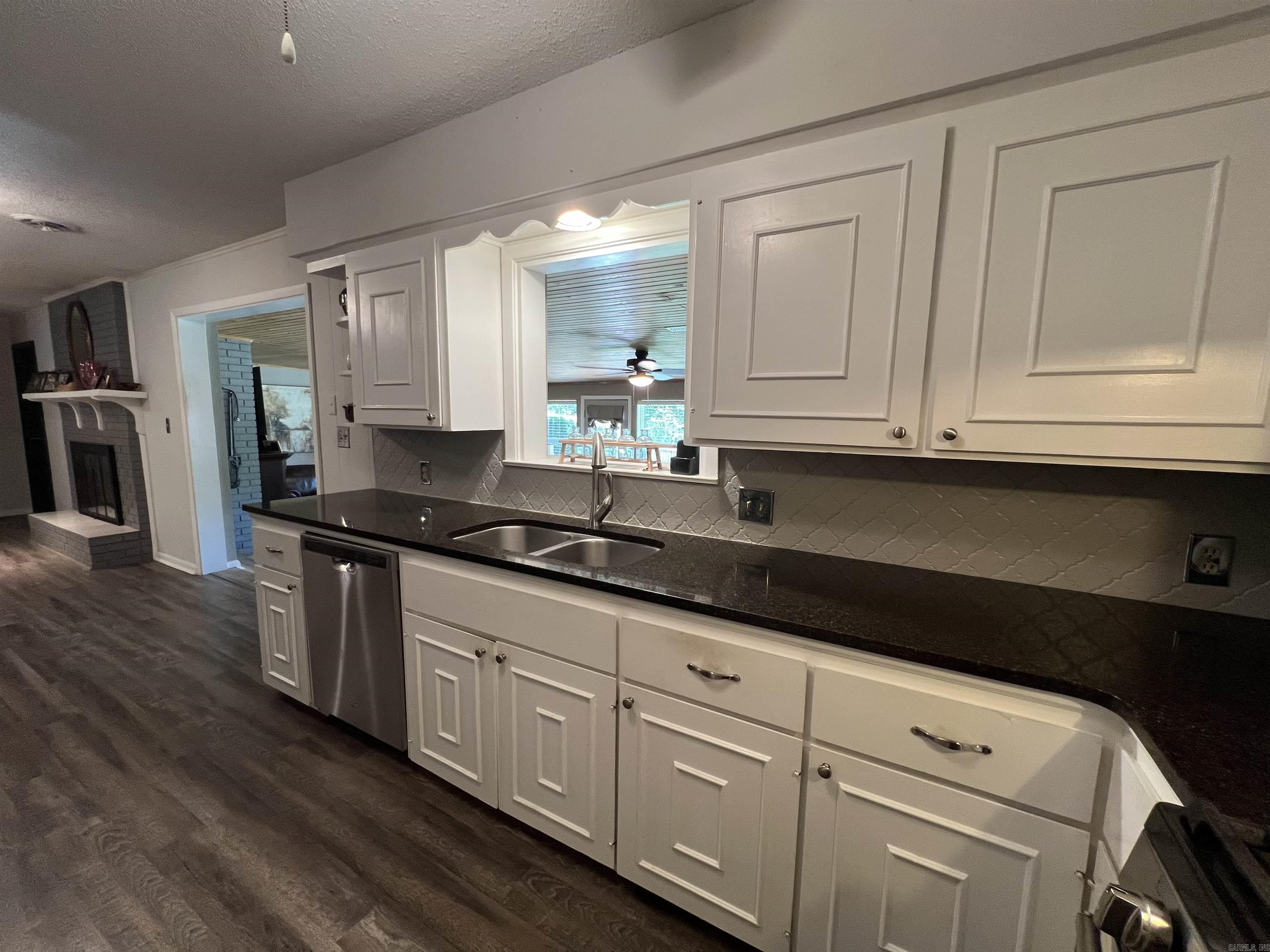 WILEYS 12TH STREET - Residential