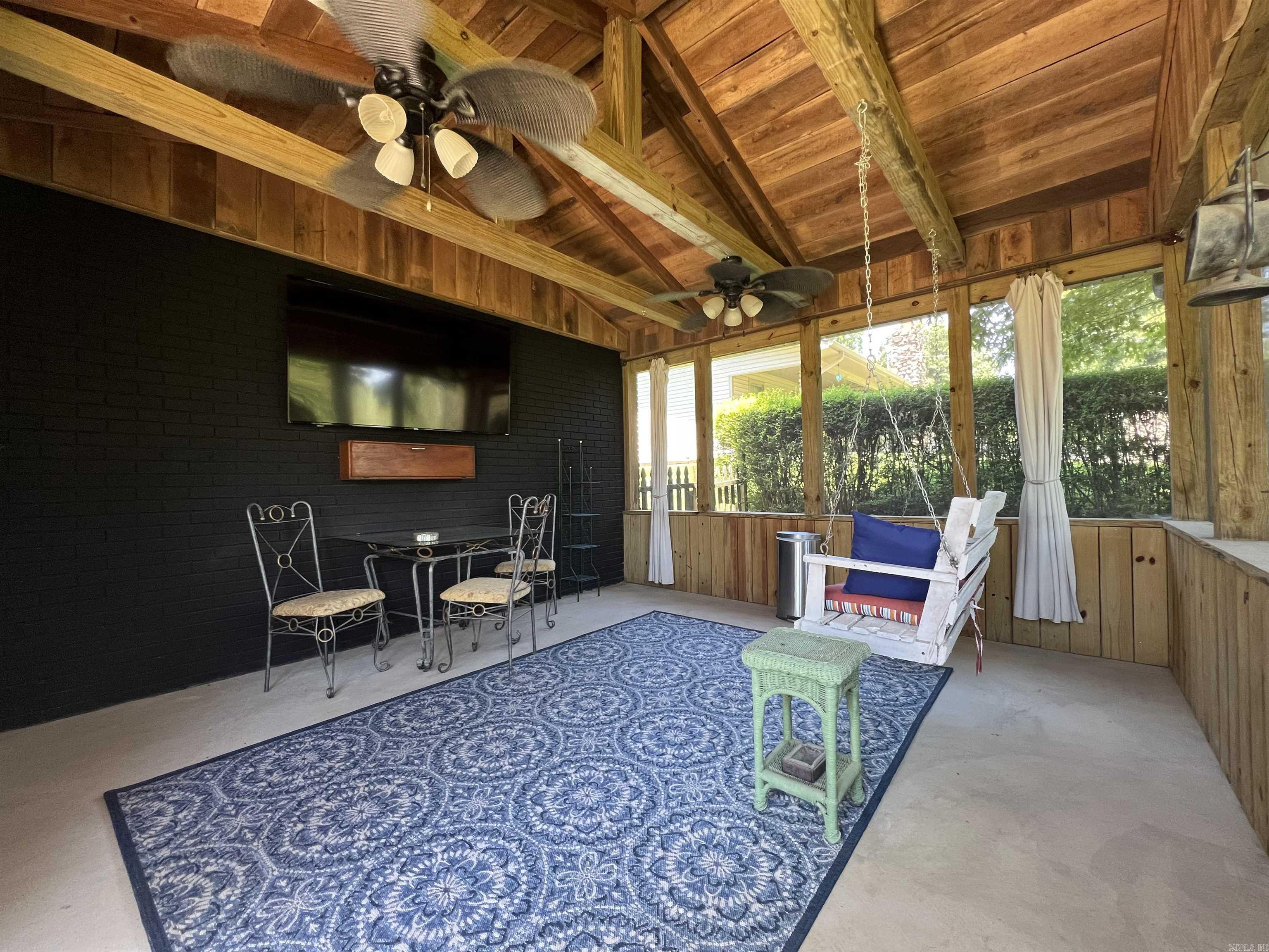 WILEYS 12TH STREET - Residential