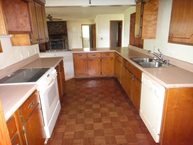 River Drive Estates - Residential