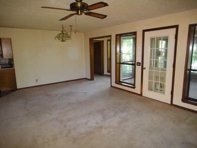 River Drive Estates - Residential