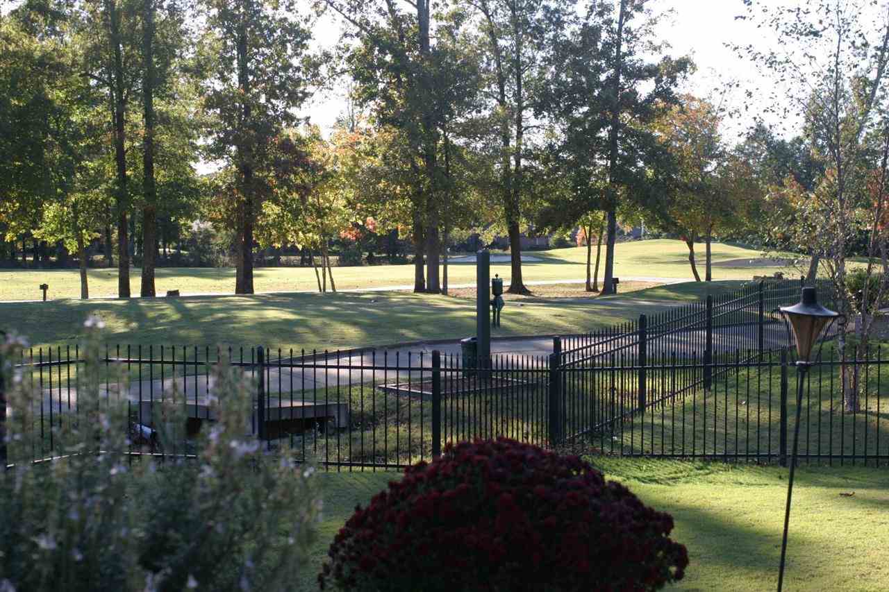 COUNTRY CLUB OF ARK THE - Residential