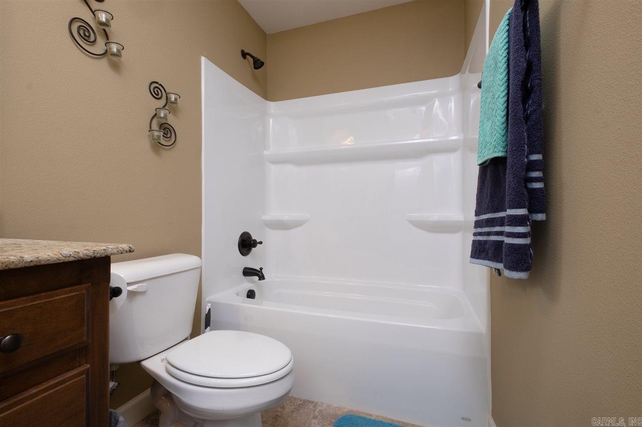 KINGS CROSSING - Residential