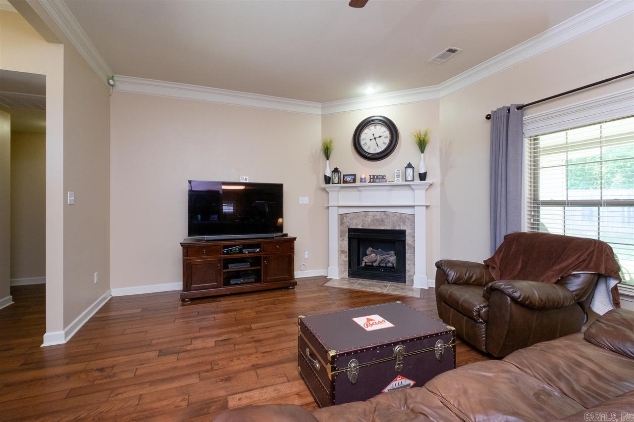 KINGS CROSSING - Residential