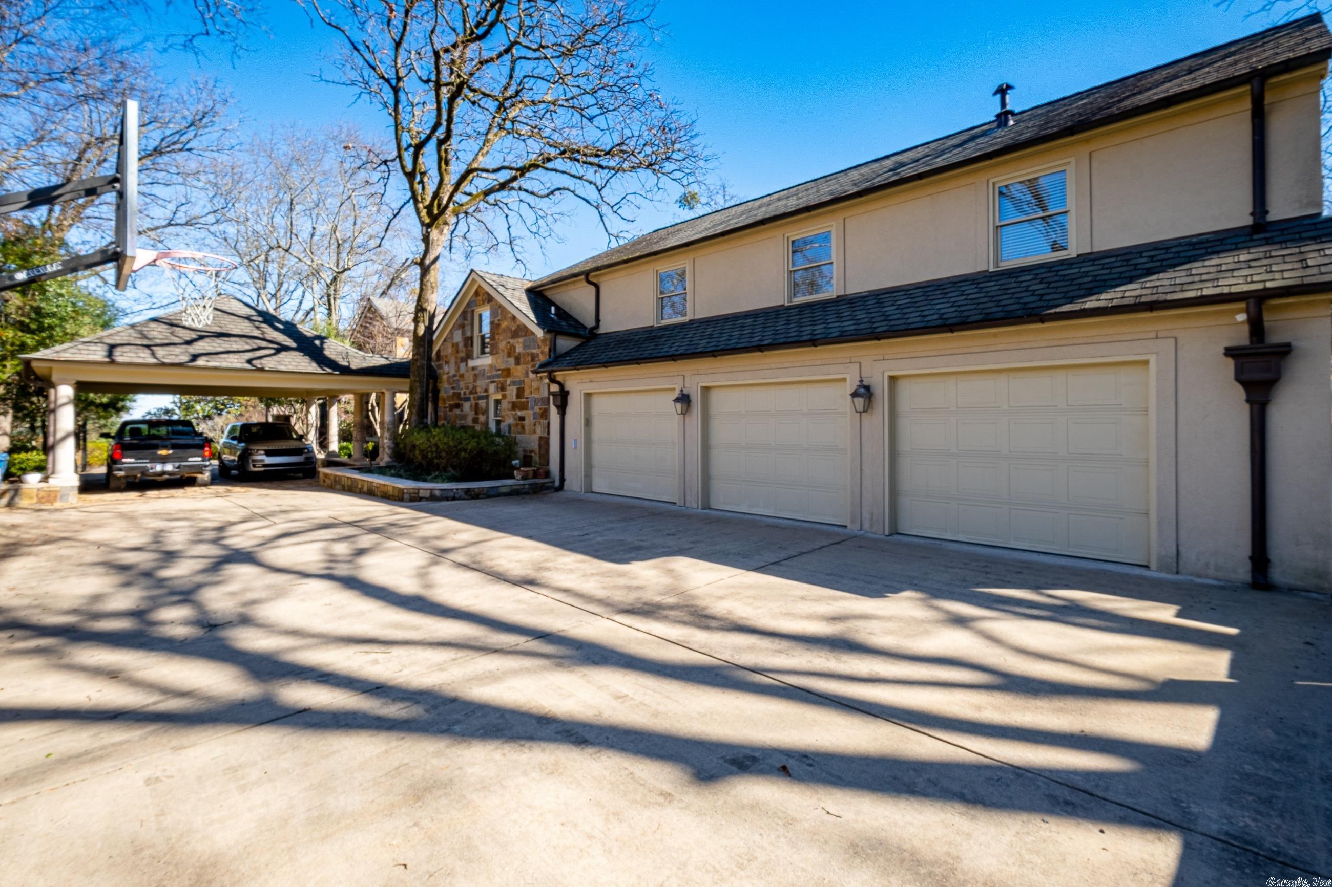 PALISADE ESTATE - Residential