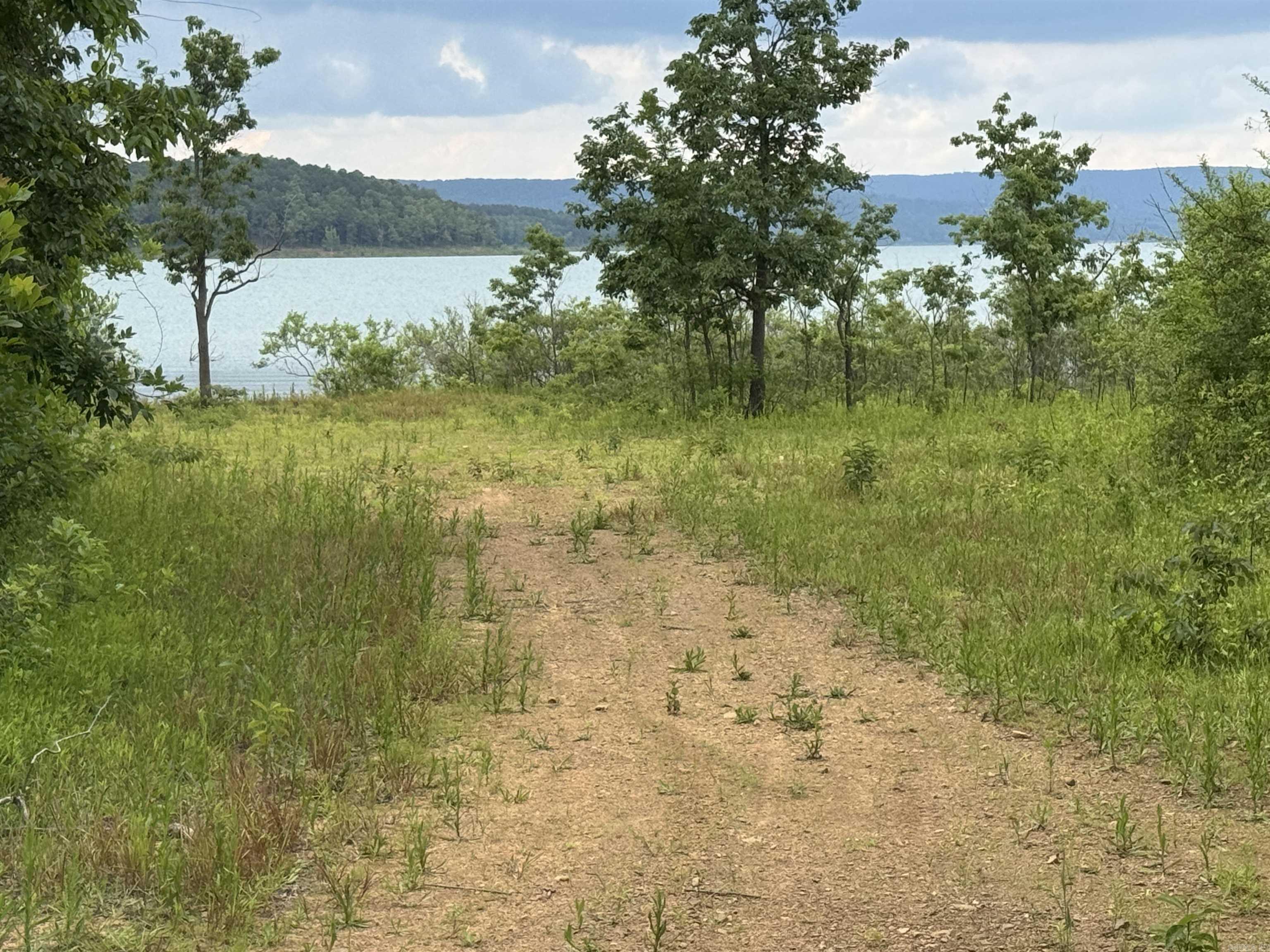 LAKESHORE HILLS (ANDERSON'S) - L - Residential