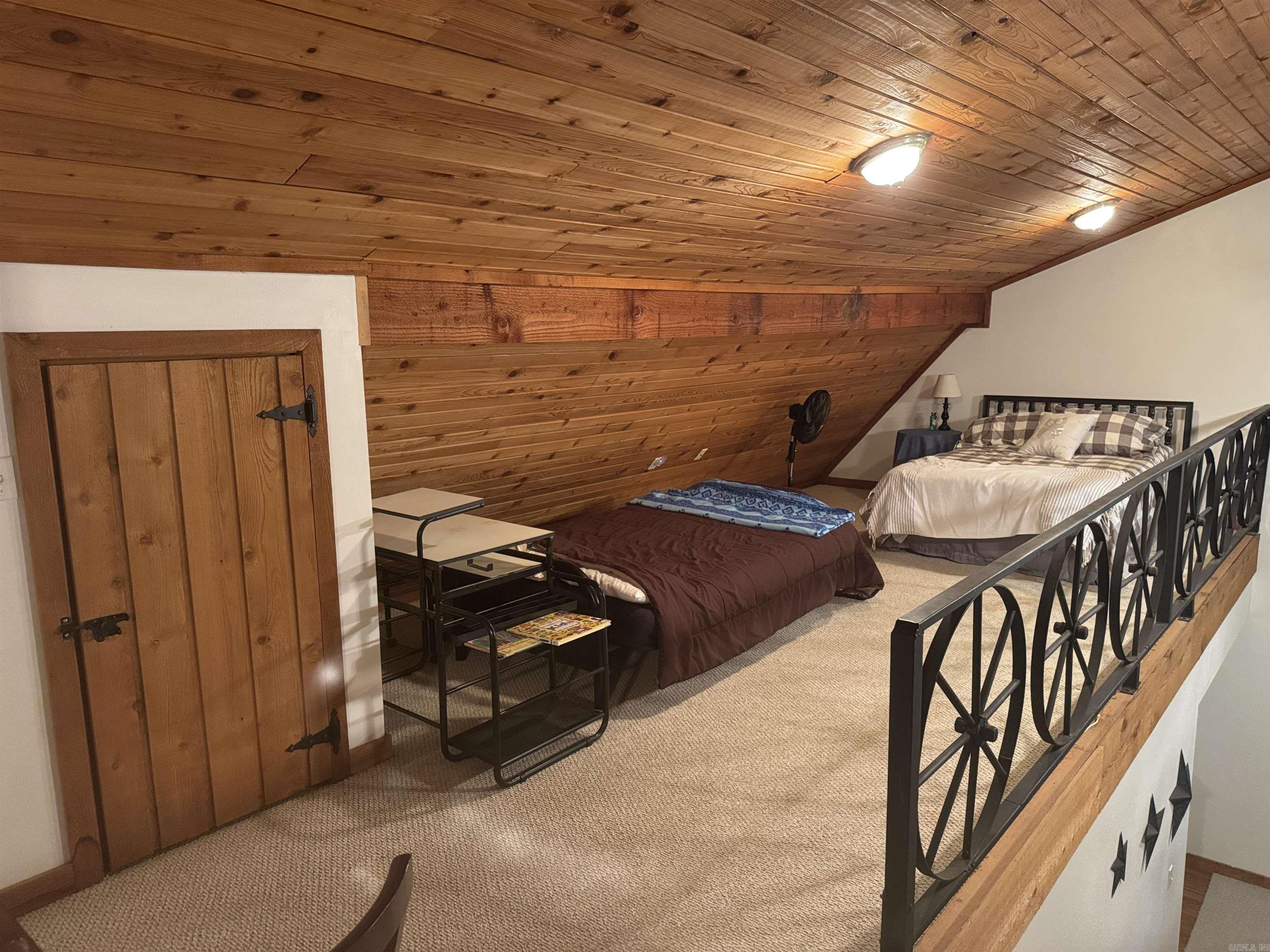 LAKESHORE HILLS (ANDERSON'S) - L - Residential