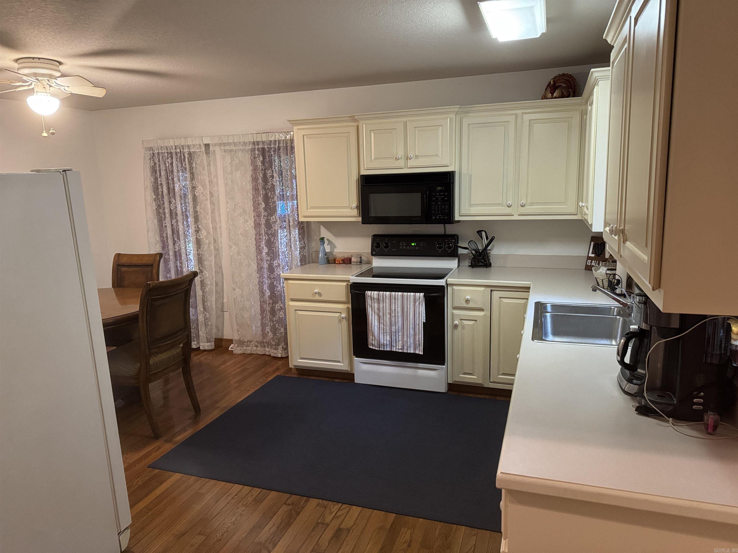 LAKESHORE HILLS (ANDERSON'S) - L - Residential