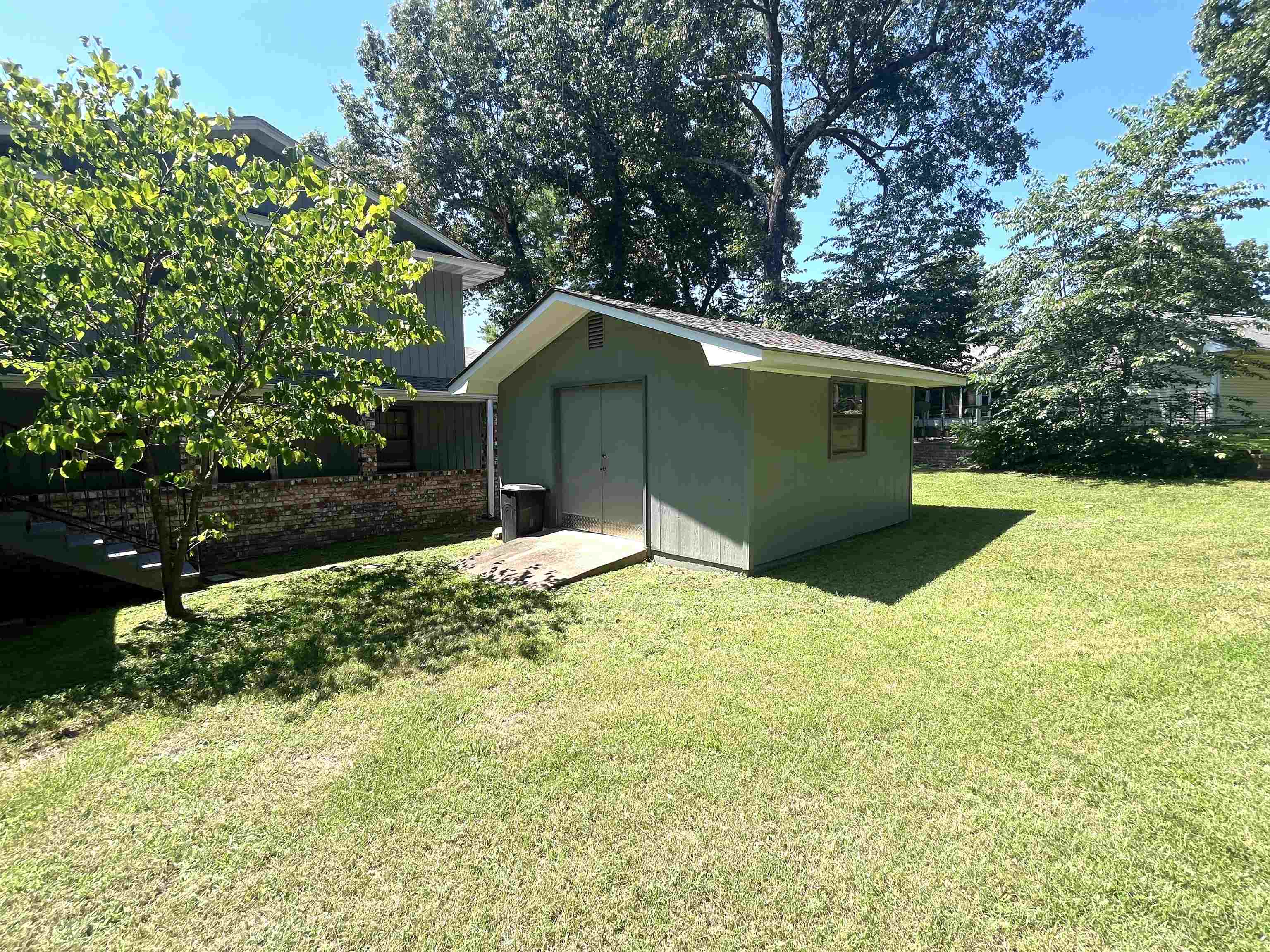 CROWN ADDITION - Residential